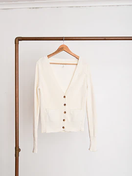 Cardigan marfil botones