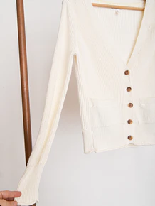 Cardigan marfil botones