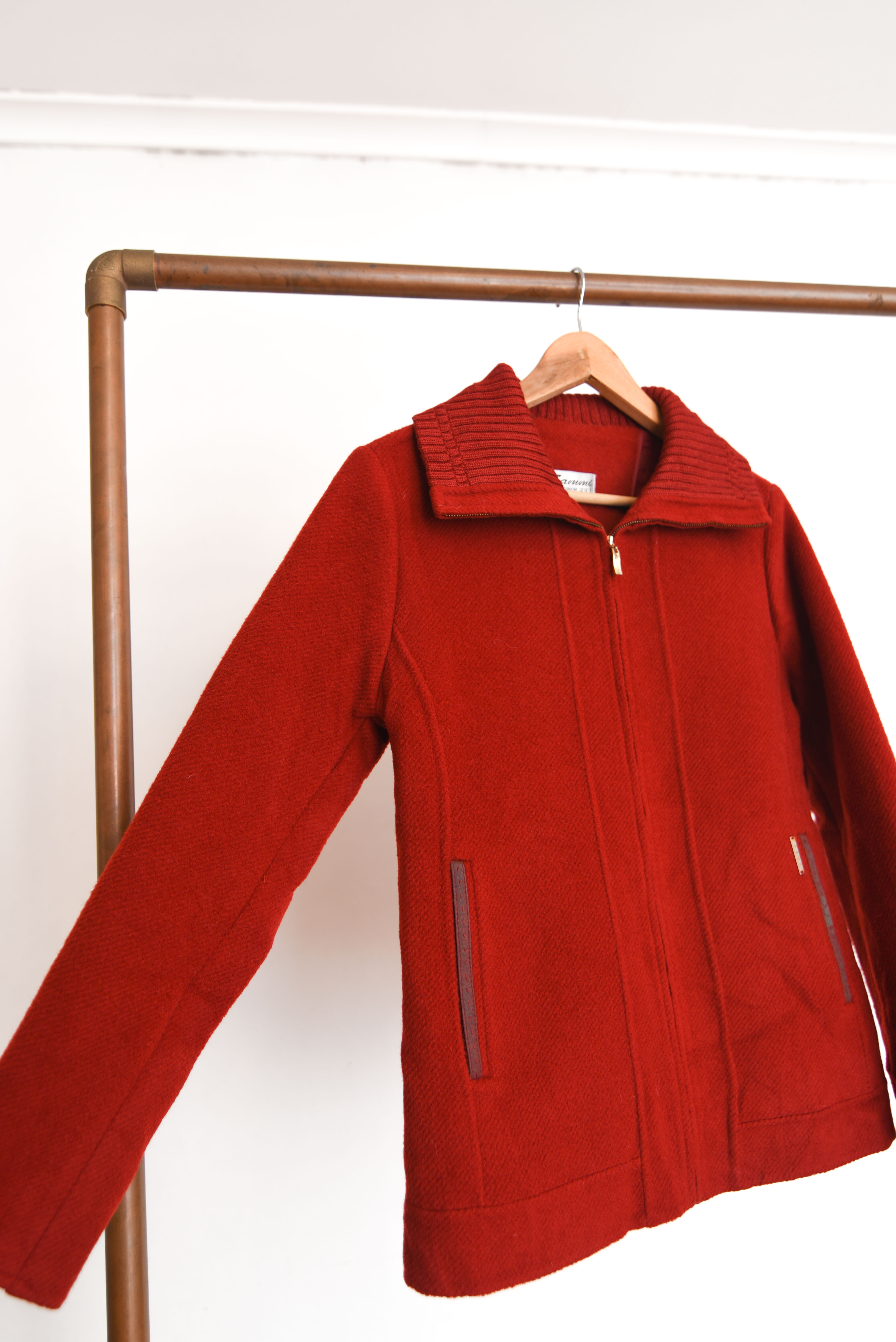 Chaqueta roja lana Korea