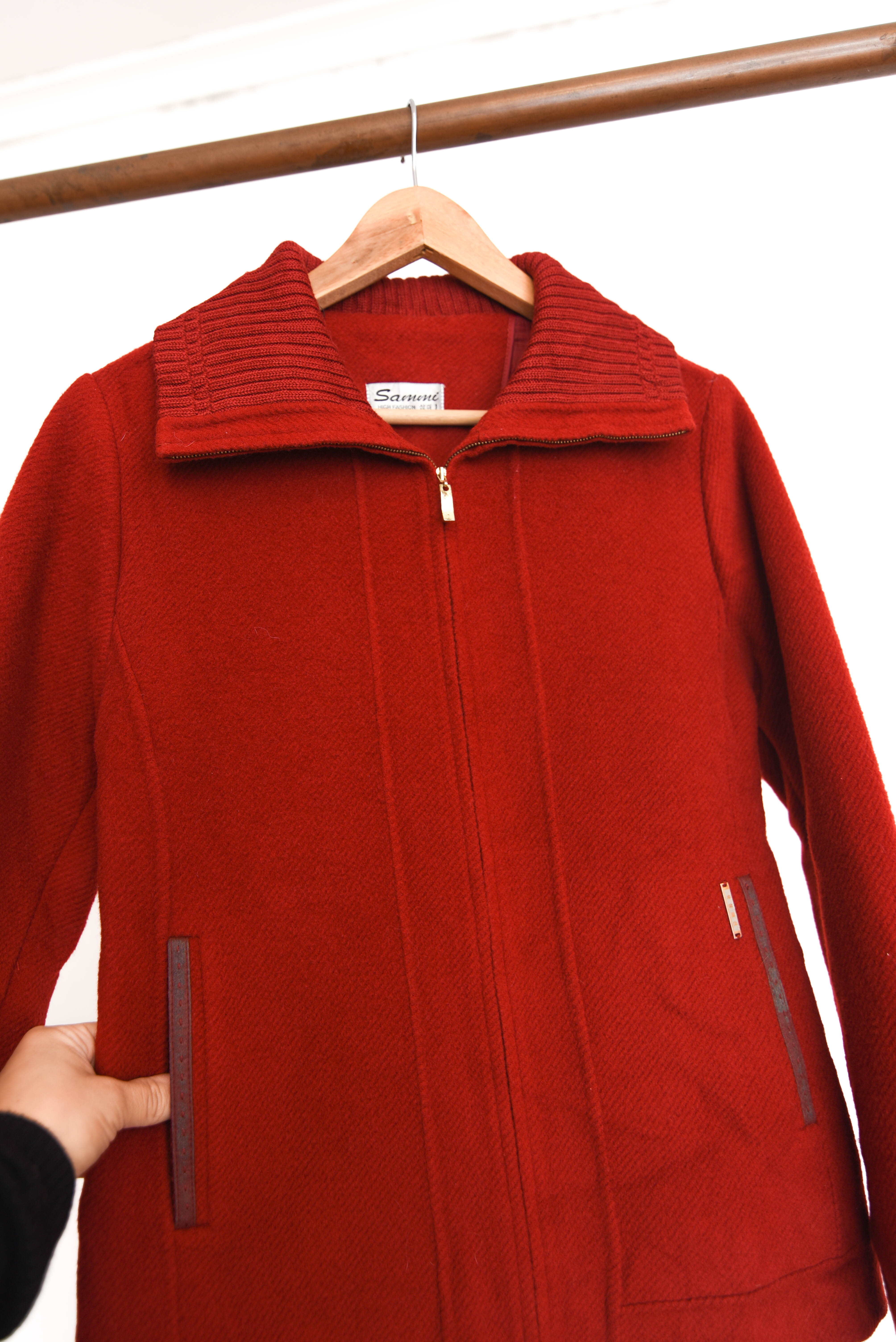 Chaqueta roja lana Korea