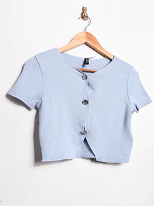 Croptop celeste cut out