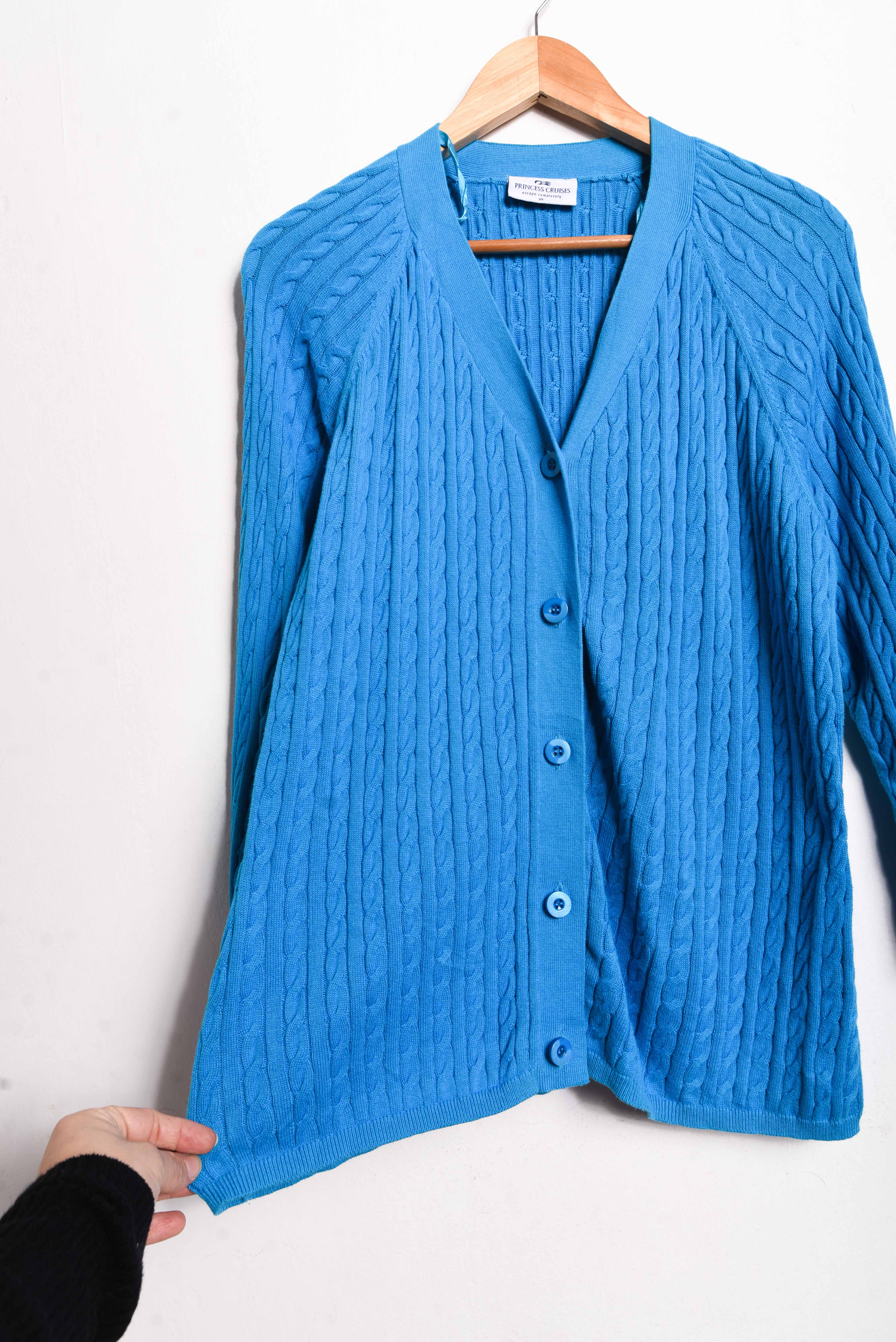 Cardigan azulino trenzado