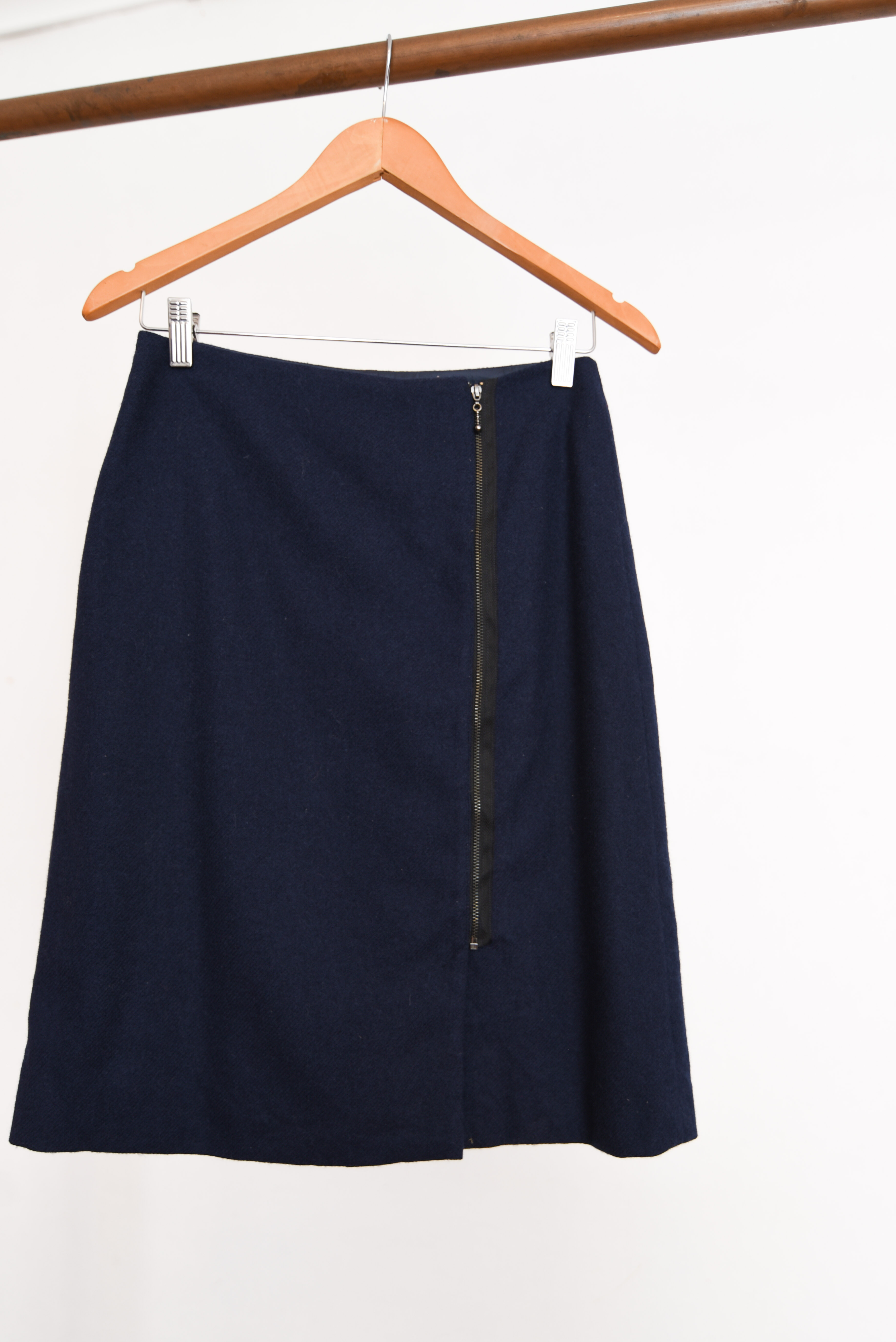 Falda azul navy lana formal