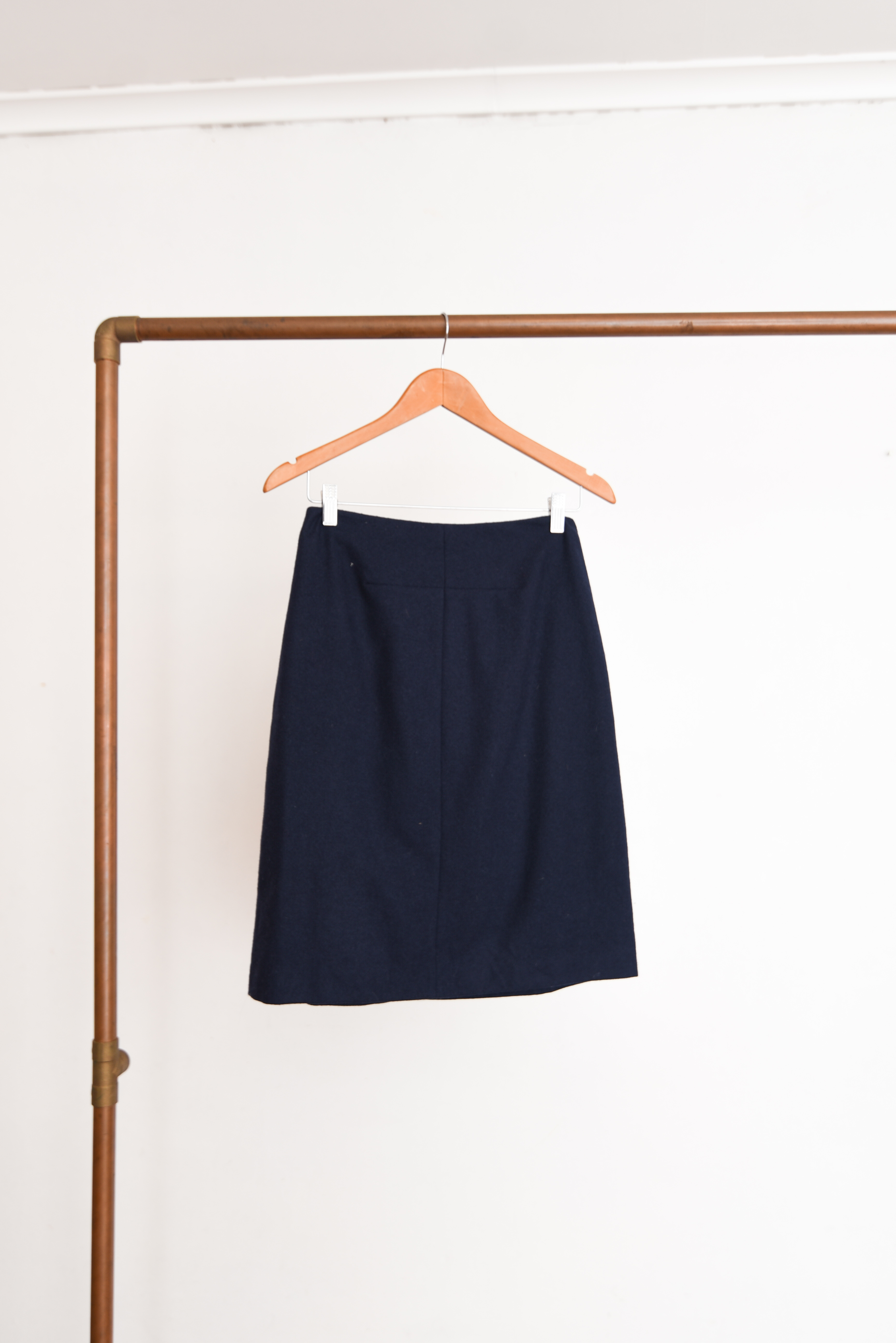 Falda azul navy lana formal