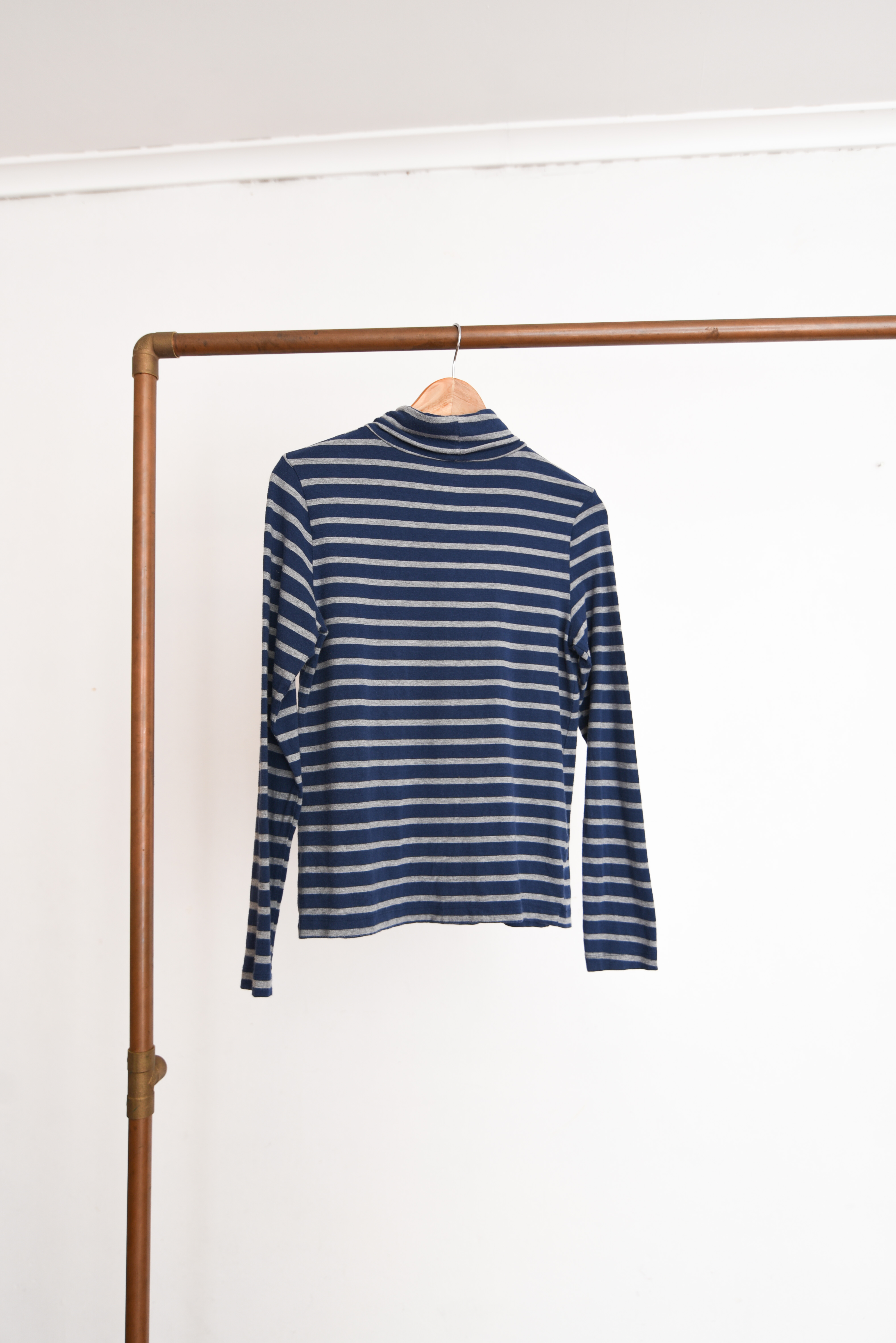Beatle navy rayado gris