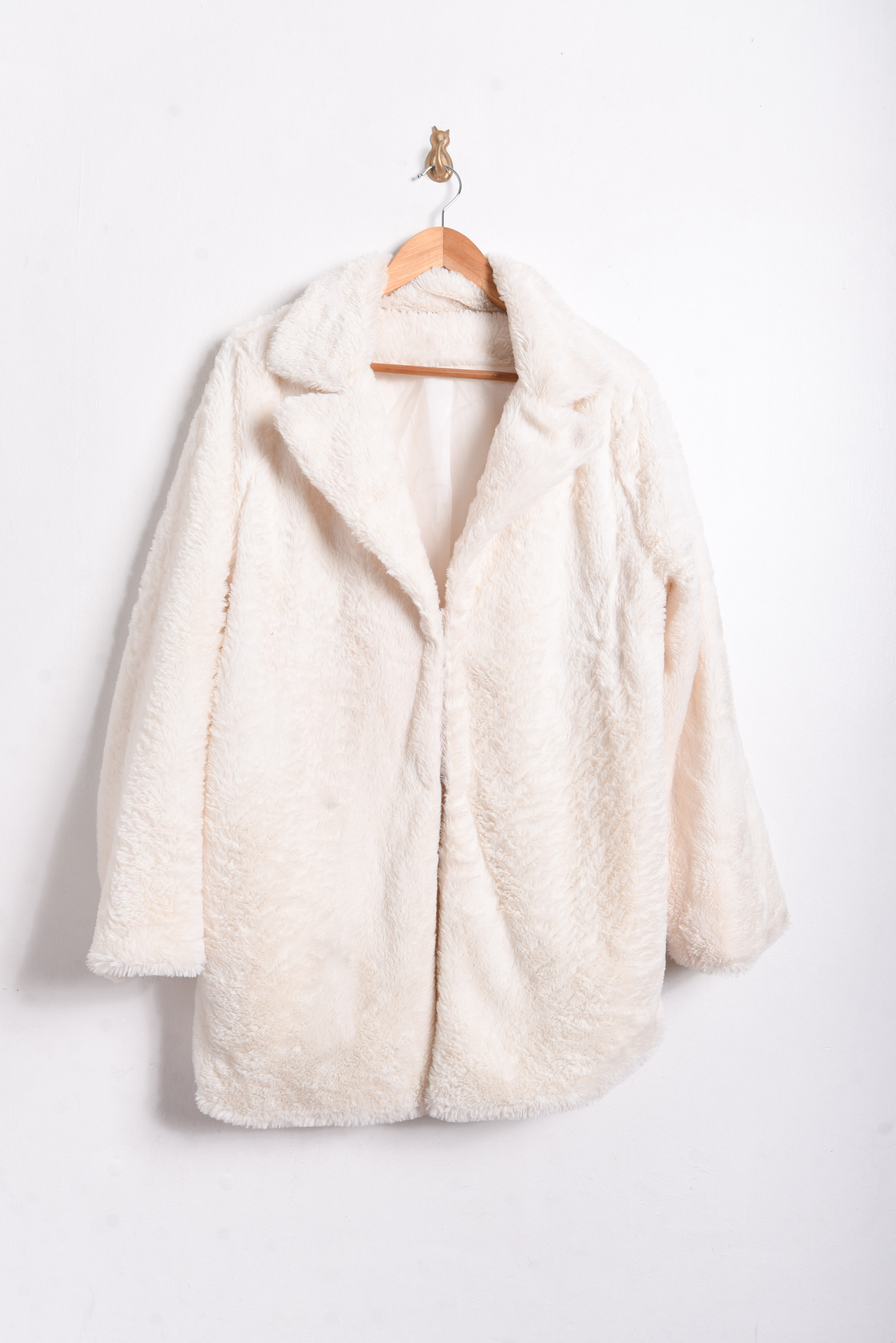 Abrigo marfil faux fur