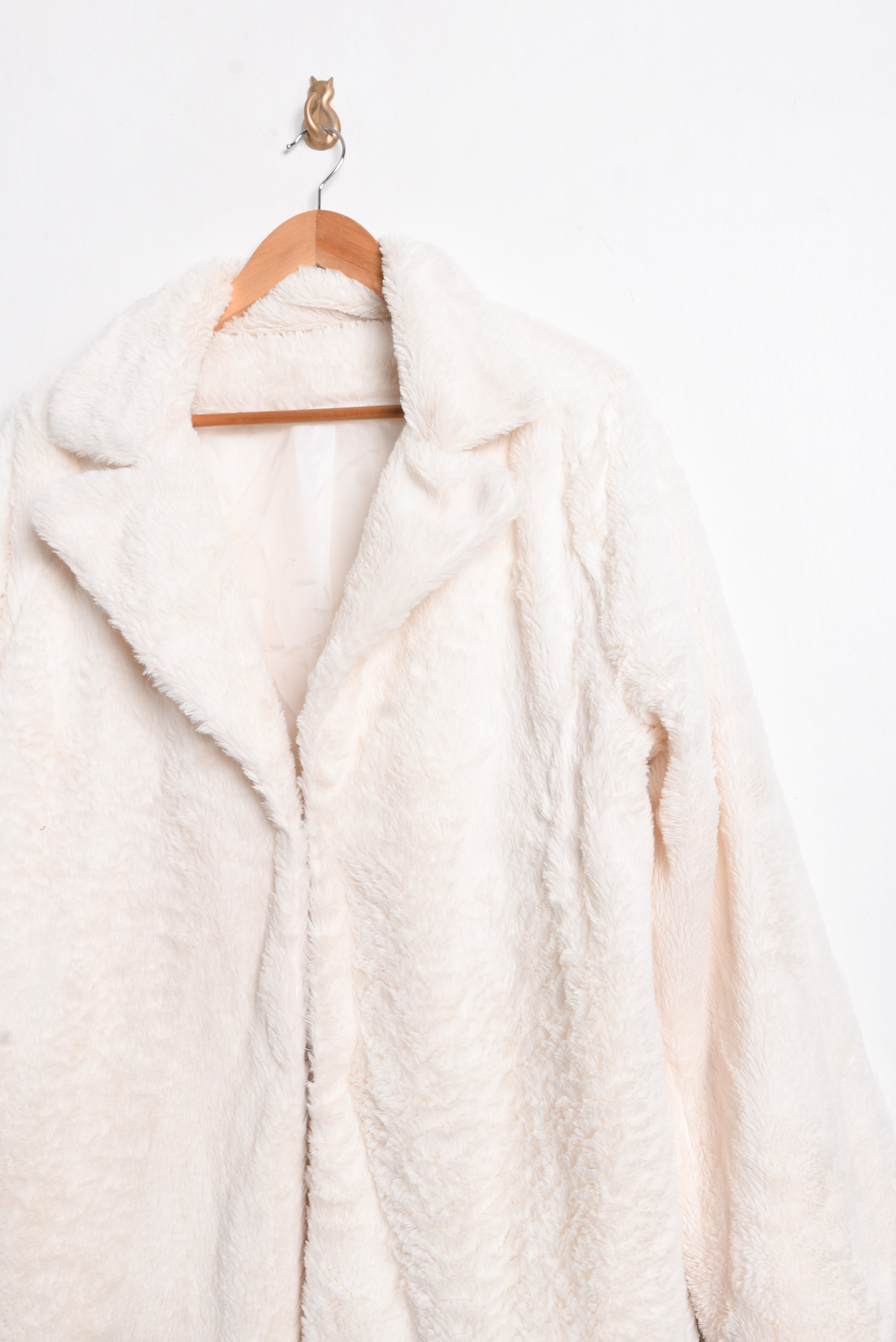 Abrigo marfil faux fur