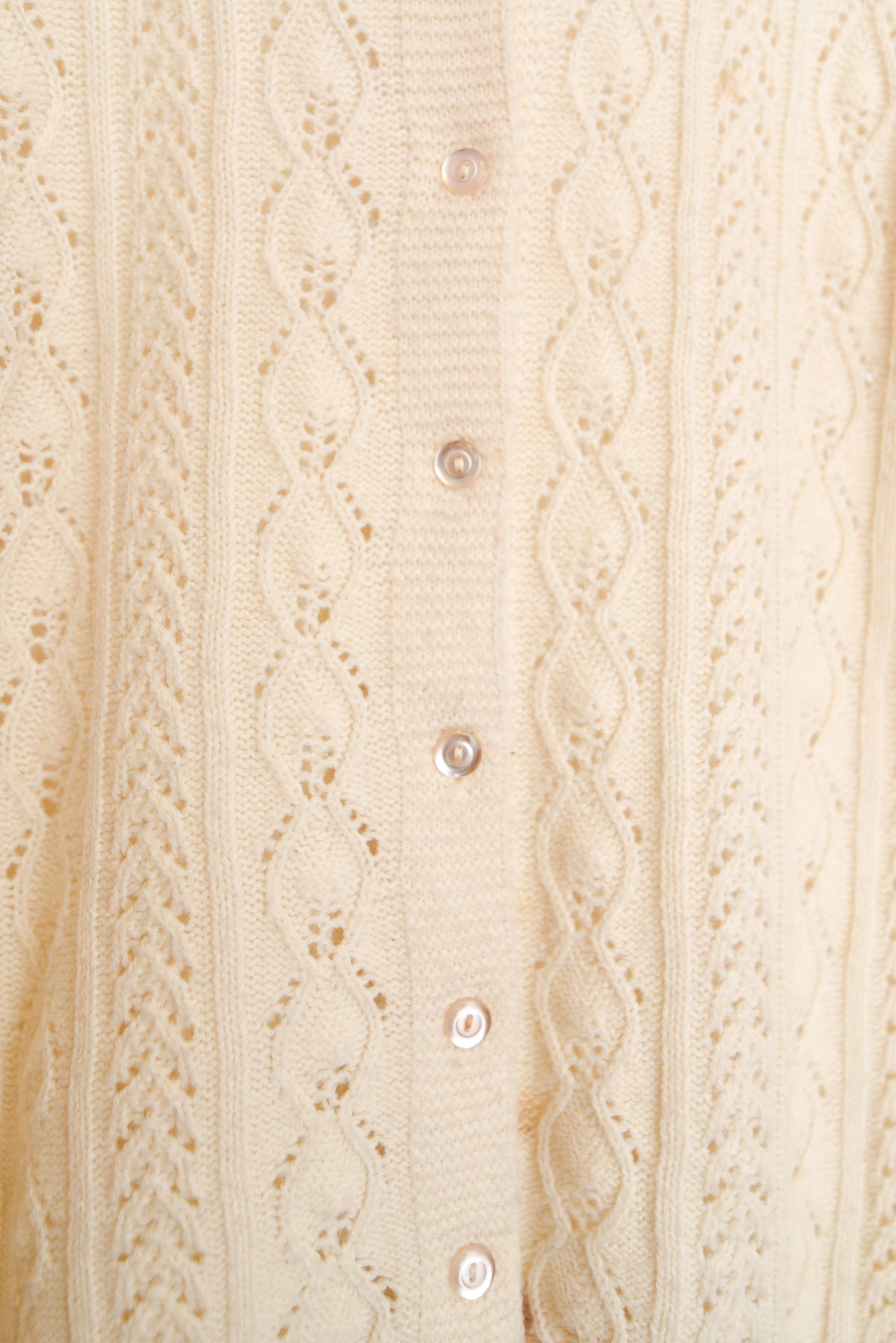 Cardigan vintage marfil calado
