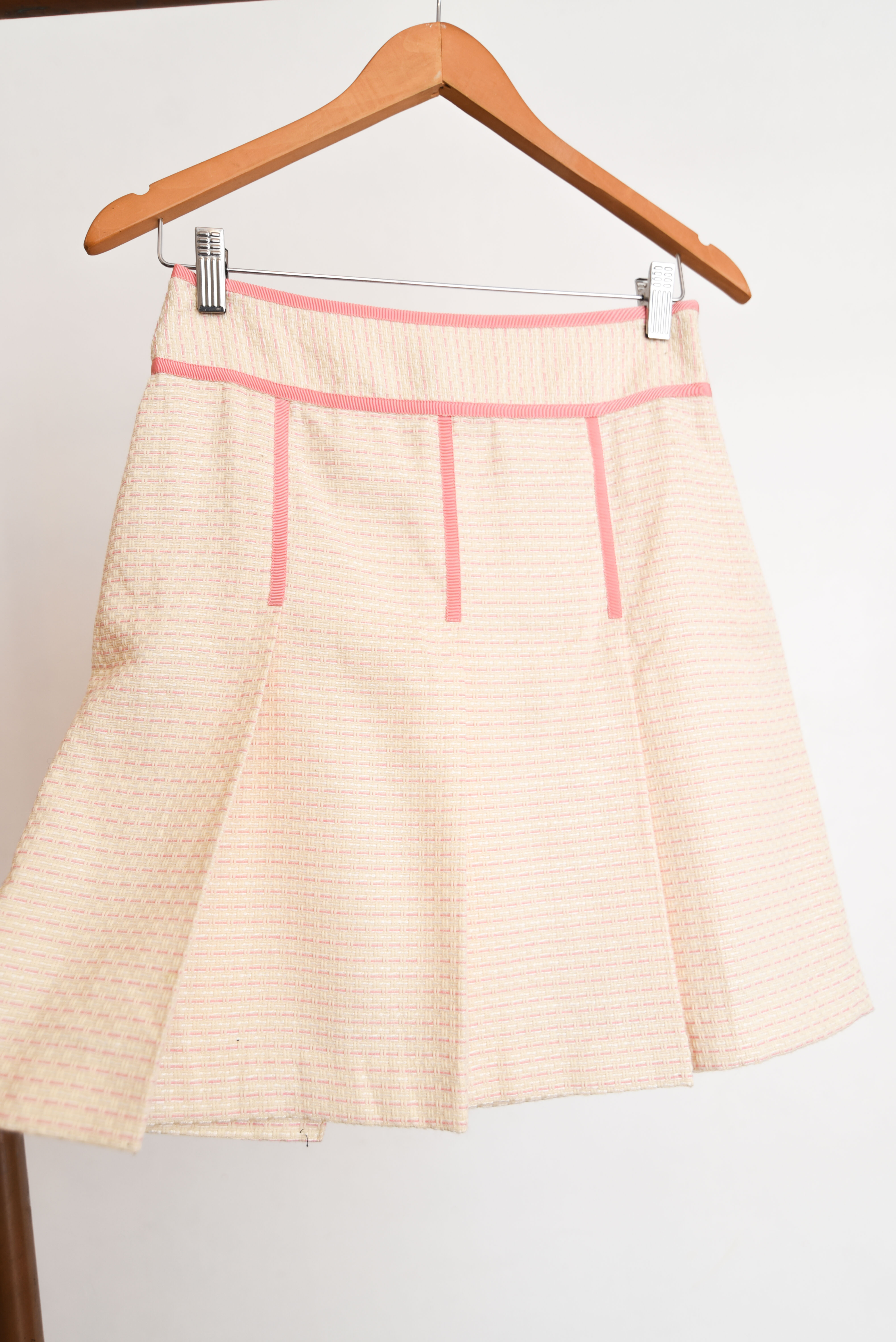 Falda marfil tablas coquette
