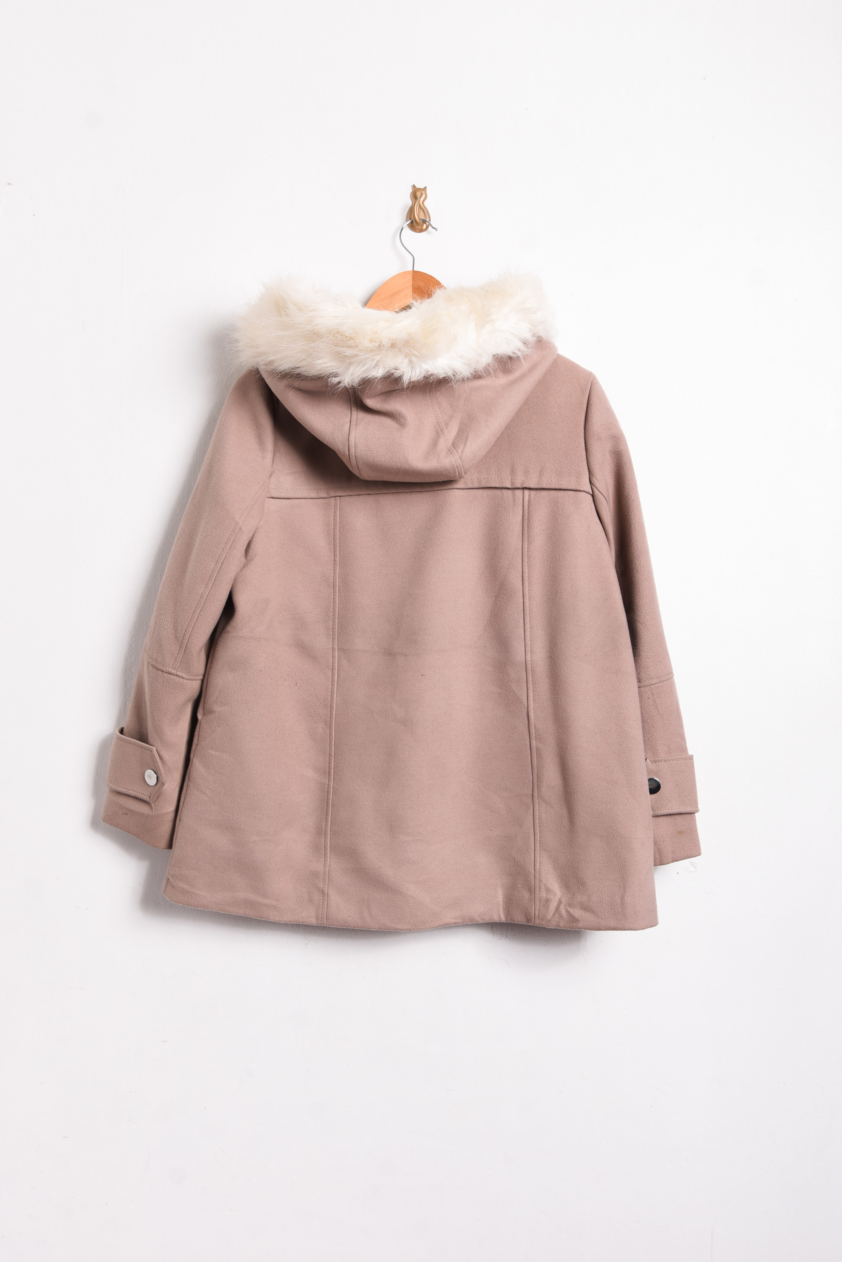 Chaqueta beige capucha furry