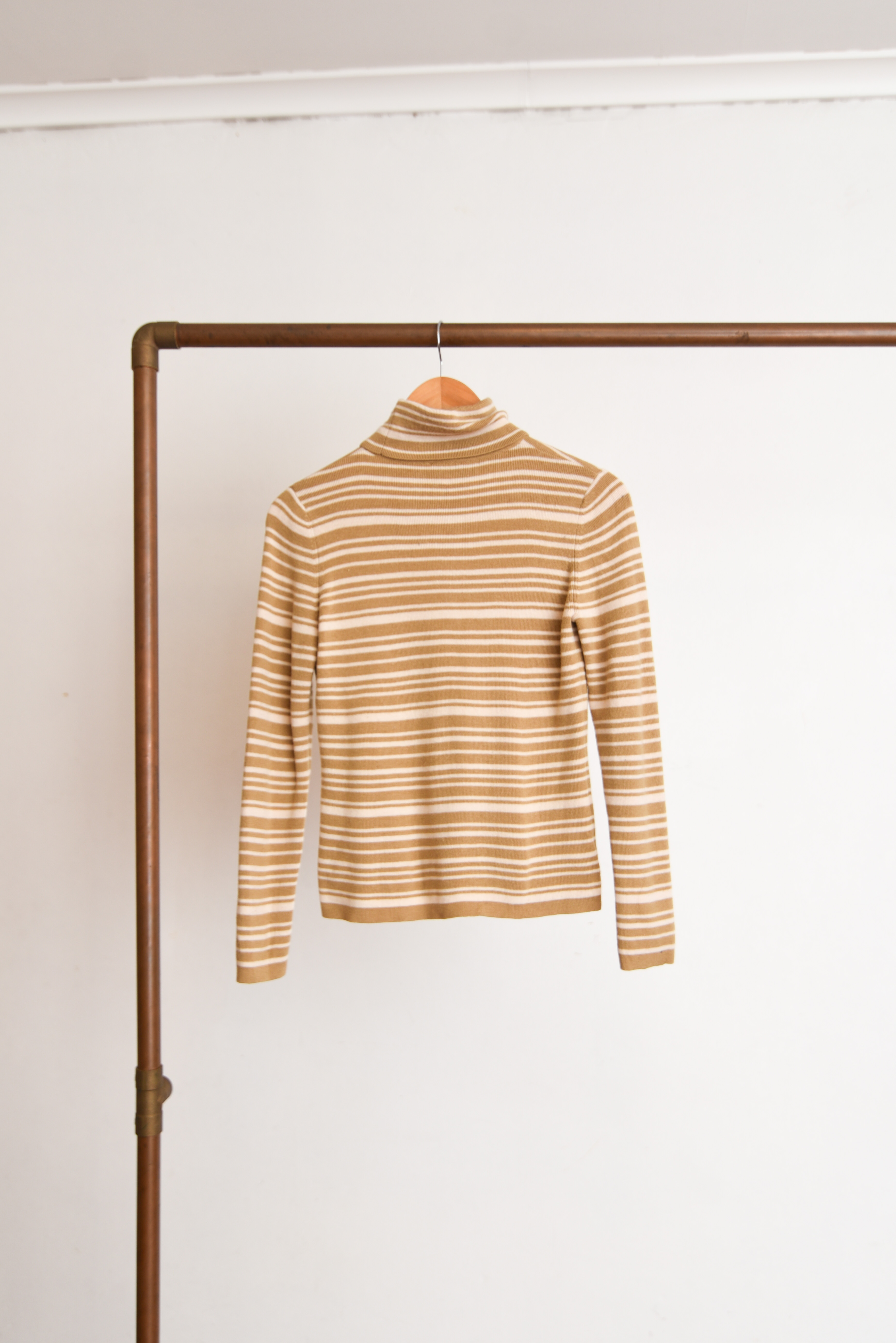 Turtleneck lana nude rayado vntg