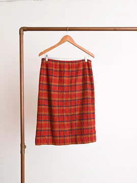 Falda midi tartán lana roja