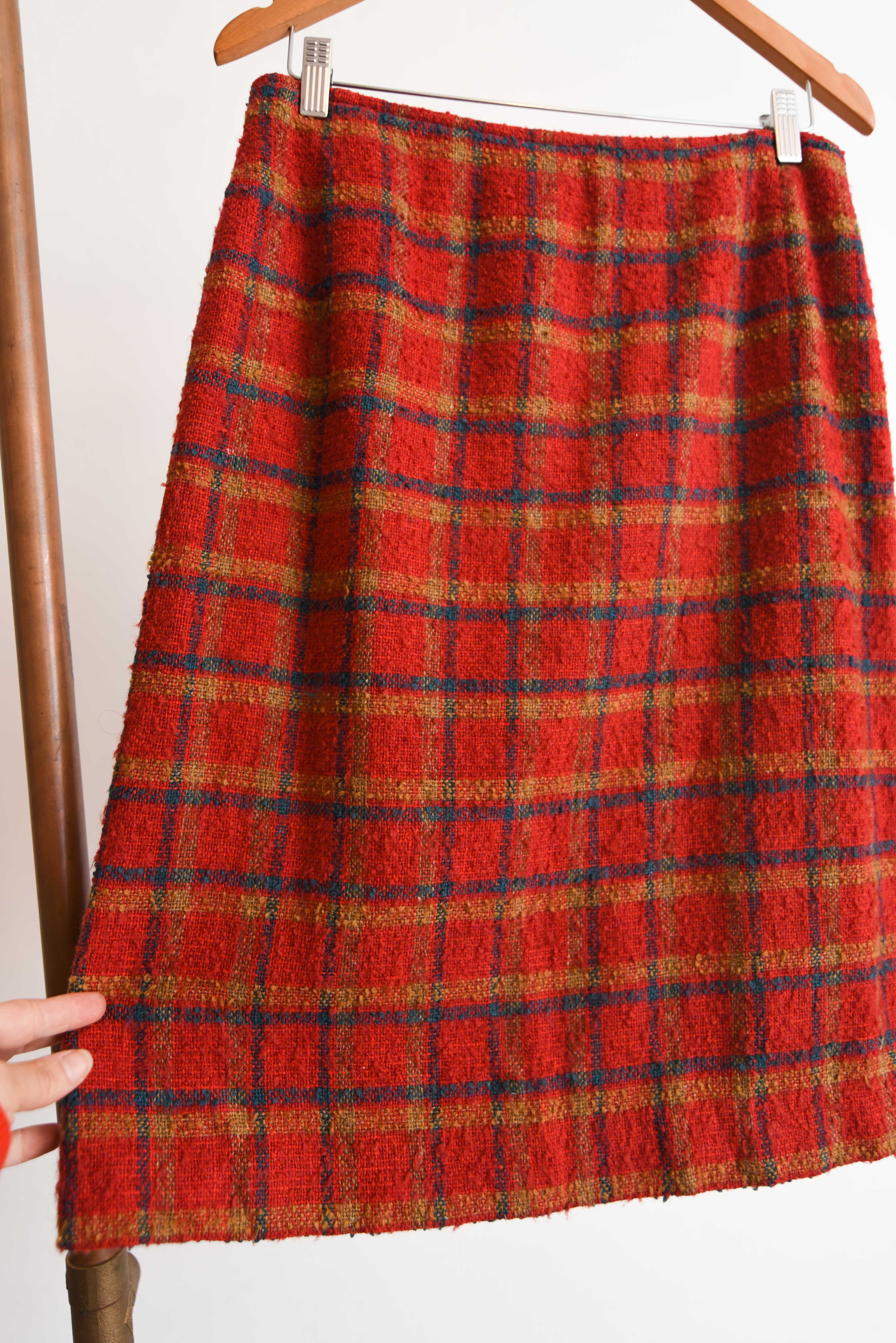 Falda midi tartán lana roja
