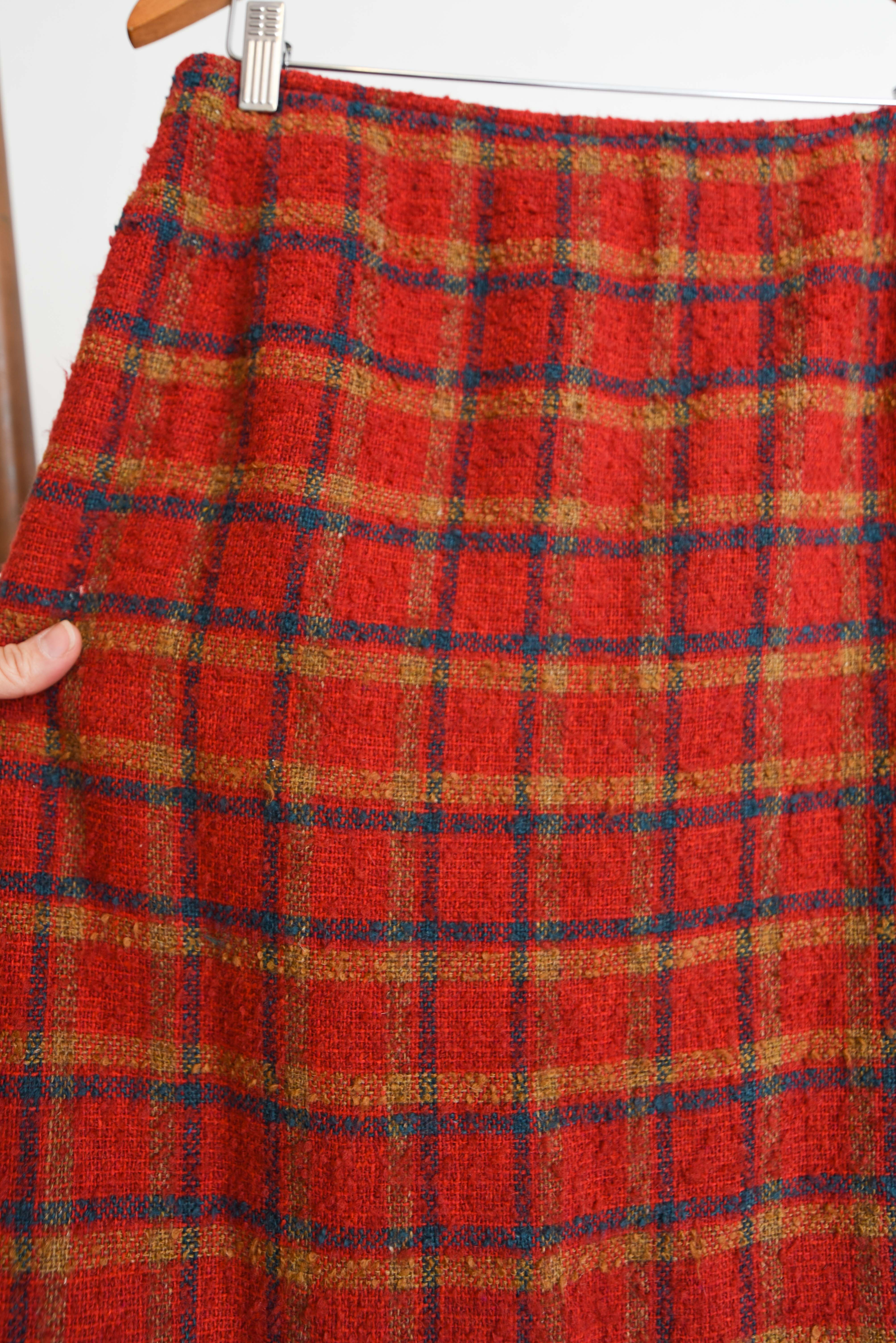 Falda midi tartán lana roja