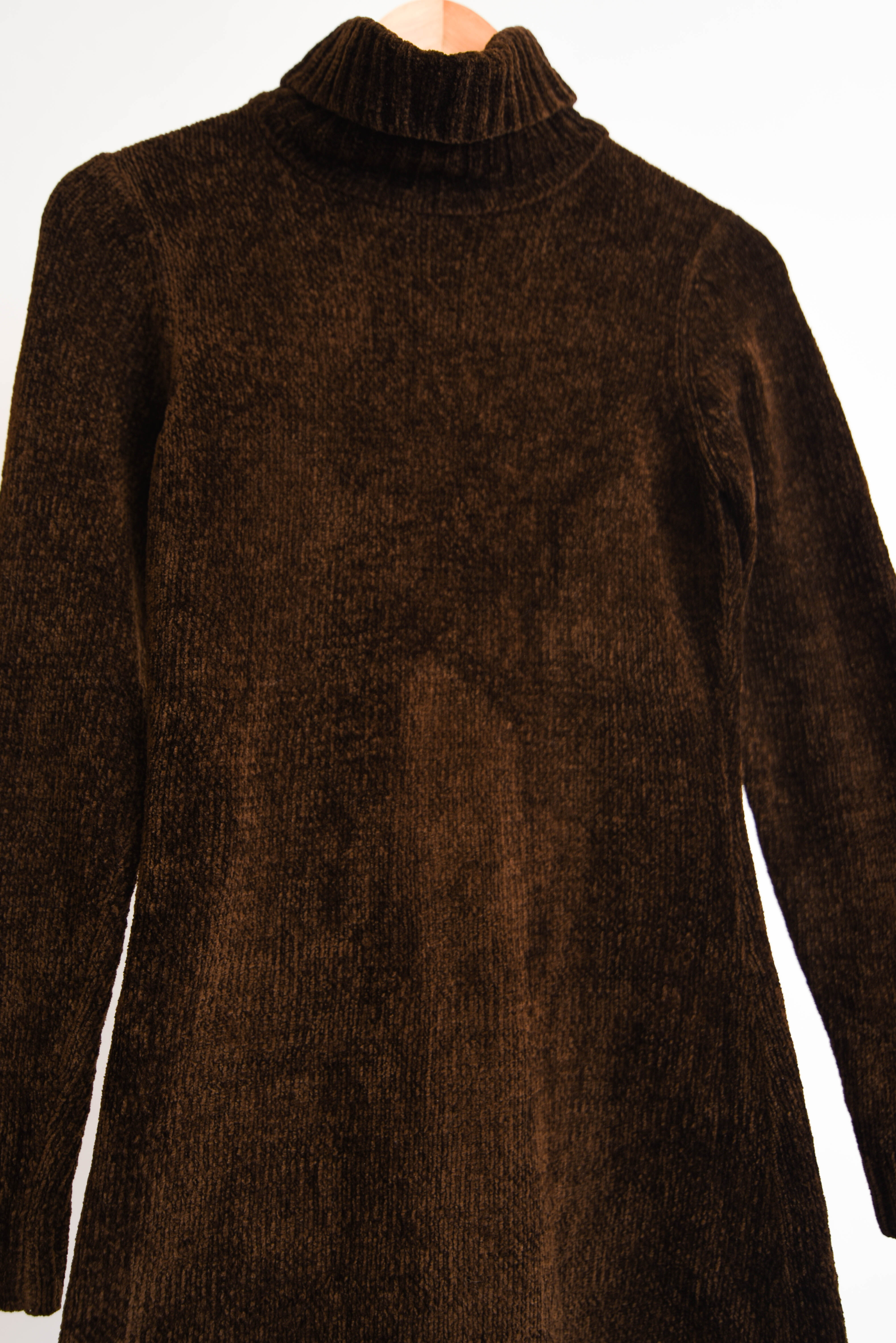 Vestido 90s café chenille