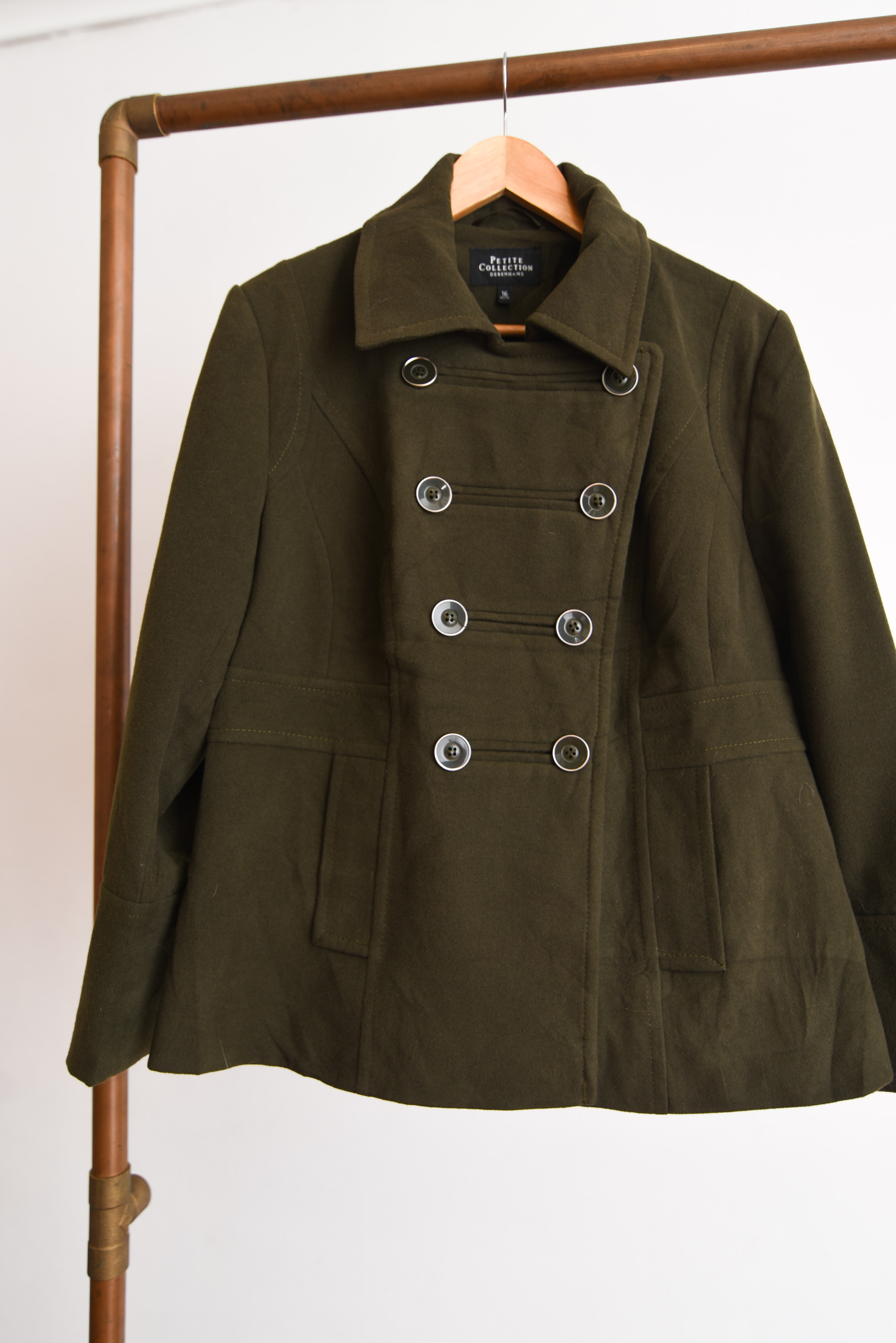Chaqueta verde botón militar