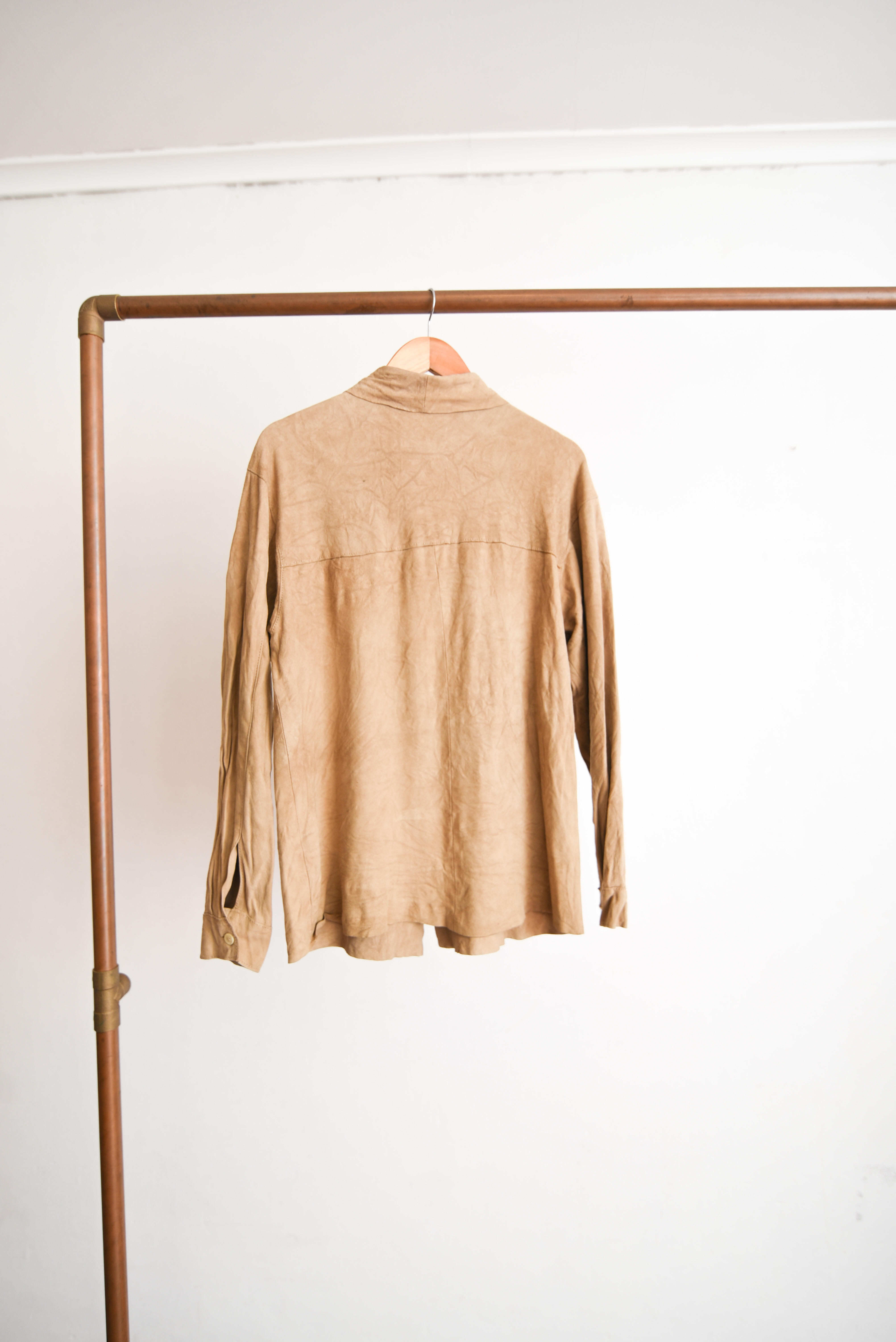 Camisa café gamuza