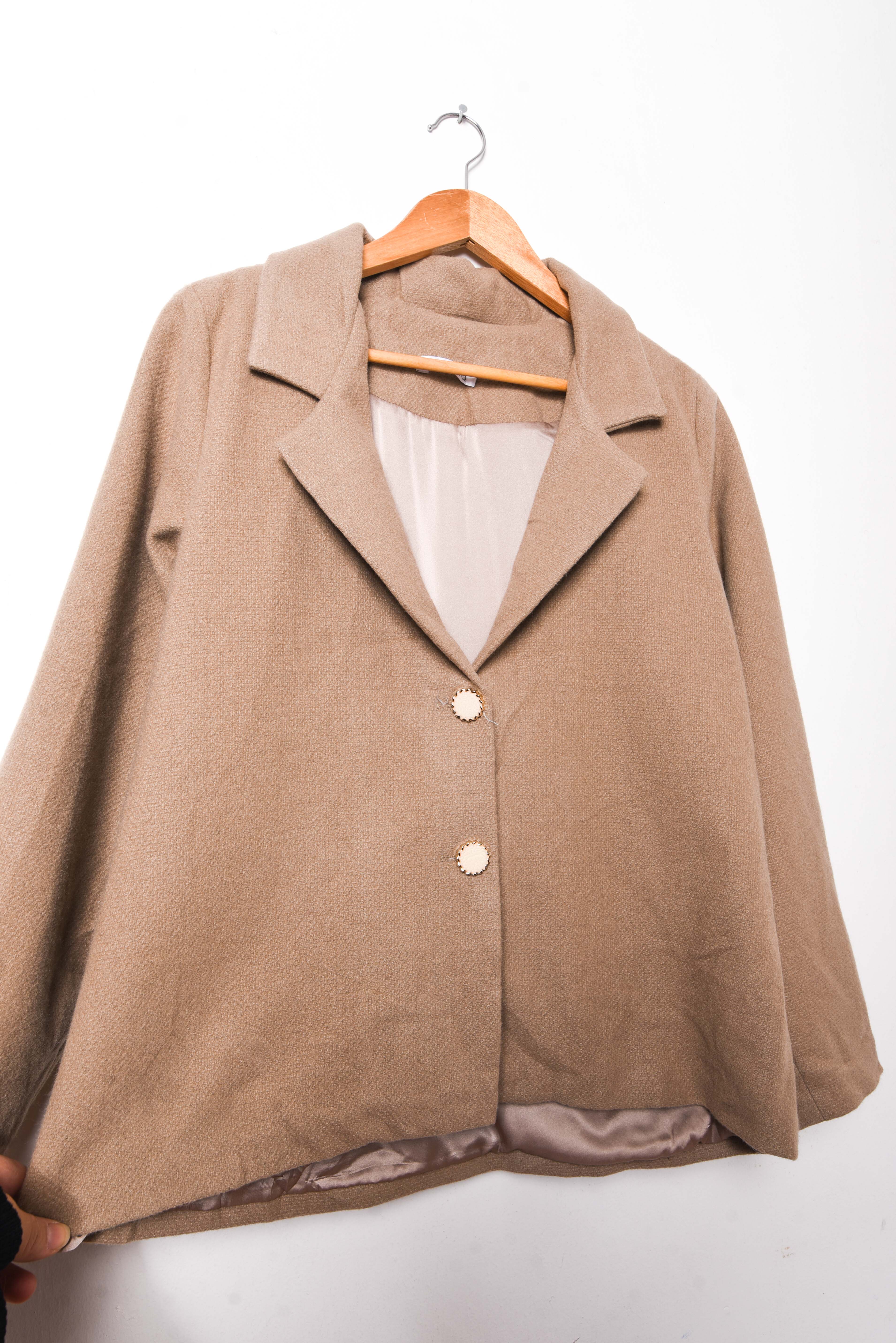 Blazer café claro botones