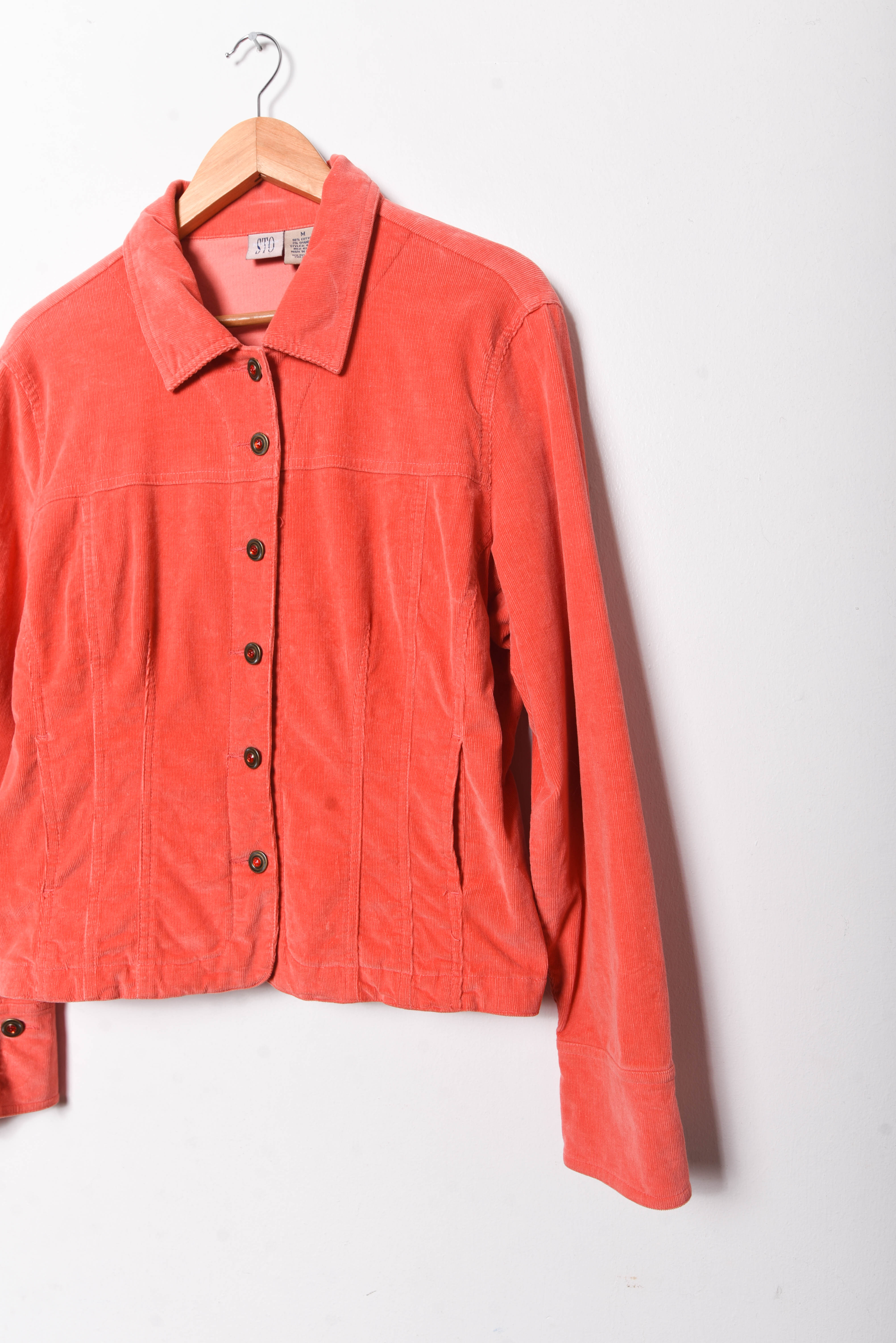 Chaqueta cotelé coral y2k