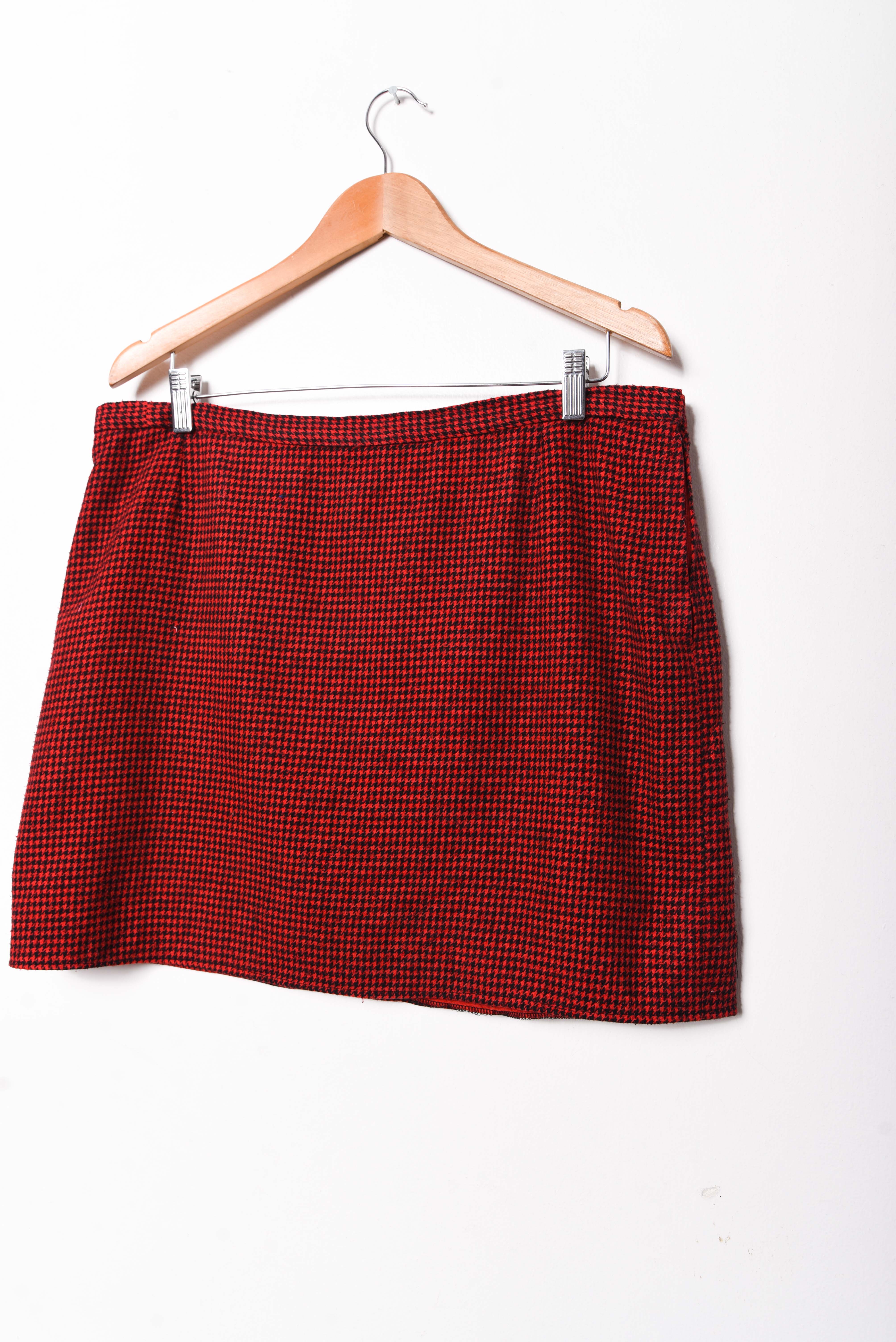 Mini falda lana pata de gallo red