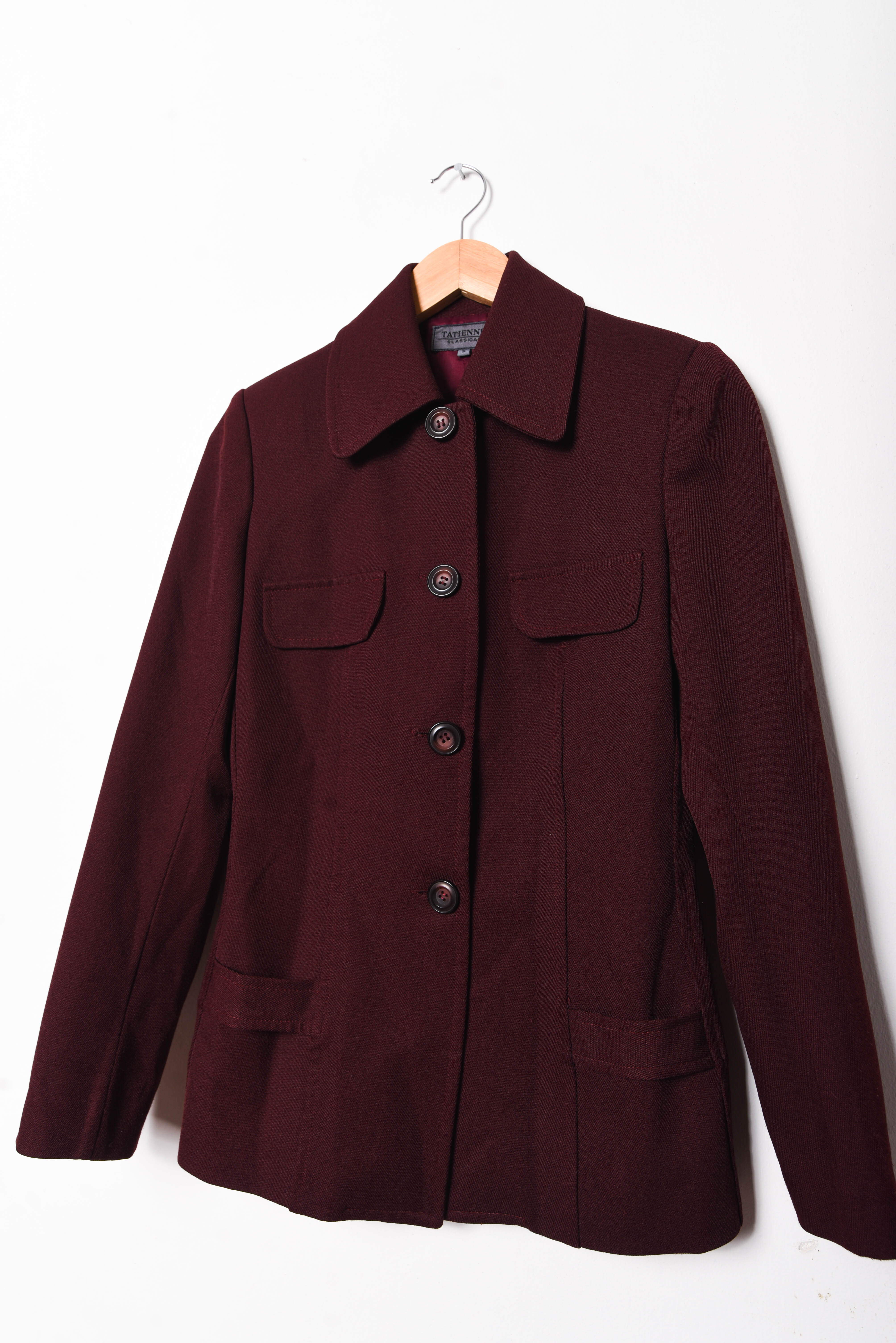 Chaqueta formal burdeo