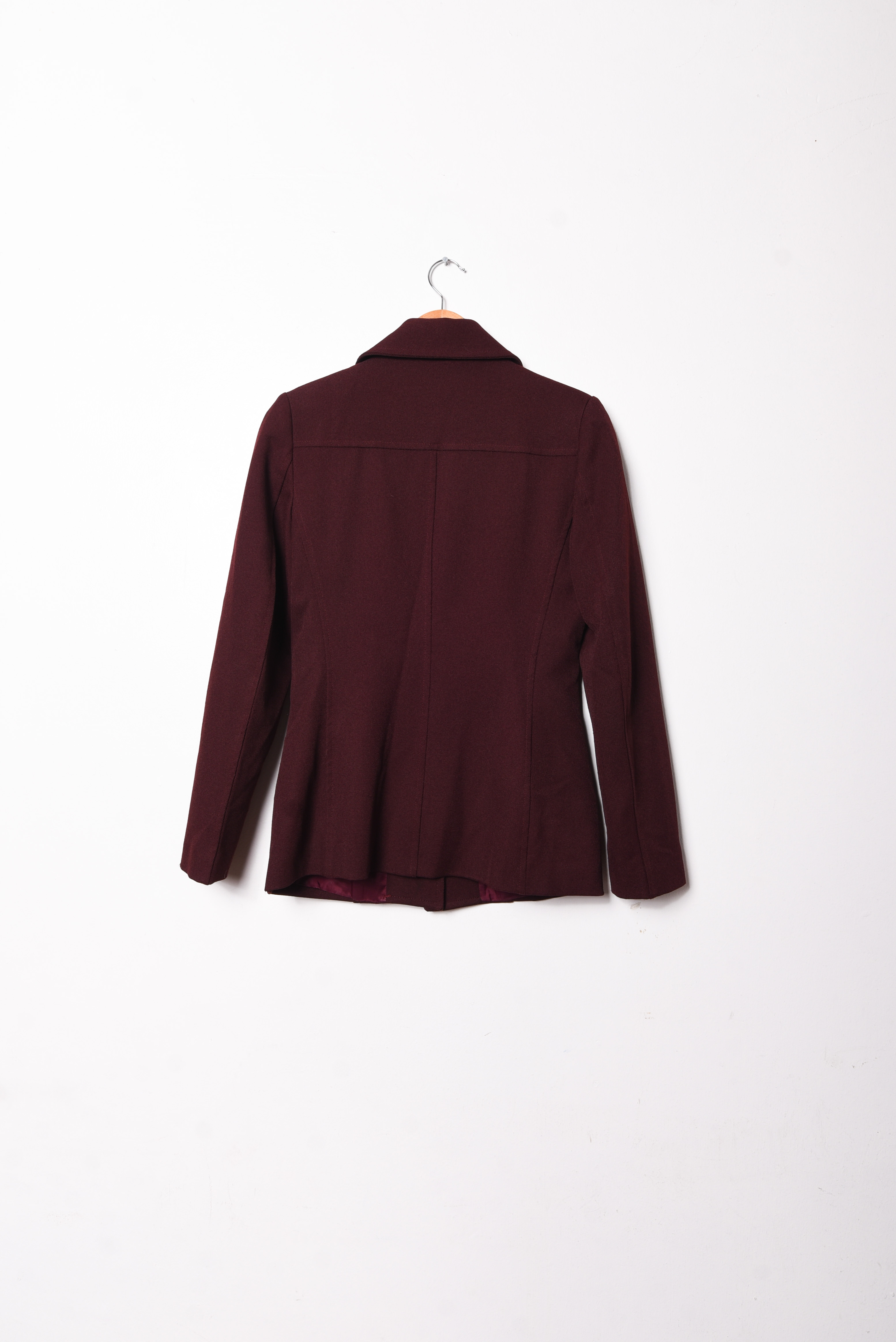 Chaqueta formal burdeo