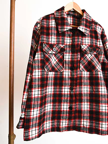 Chaqueta tartán rojo y negro