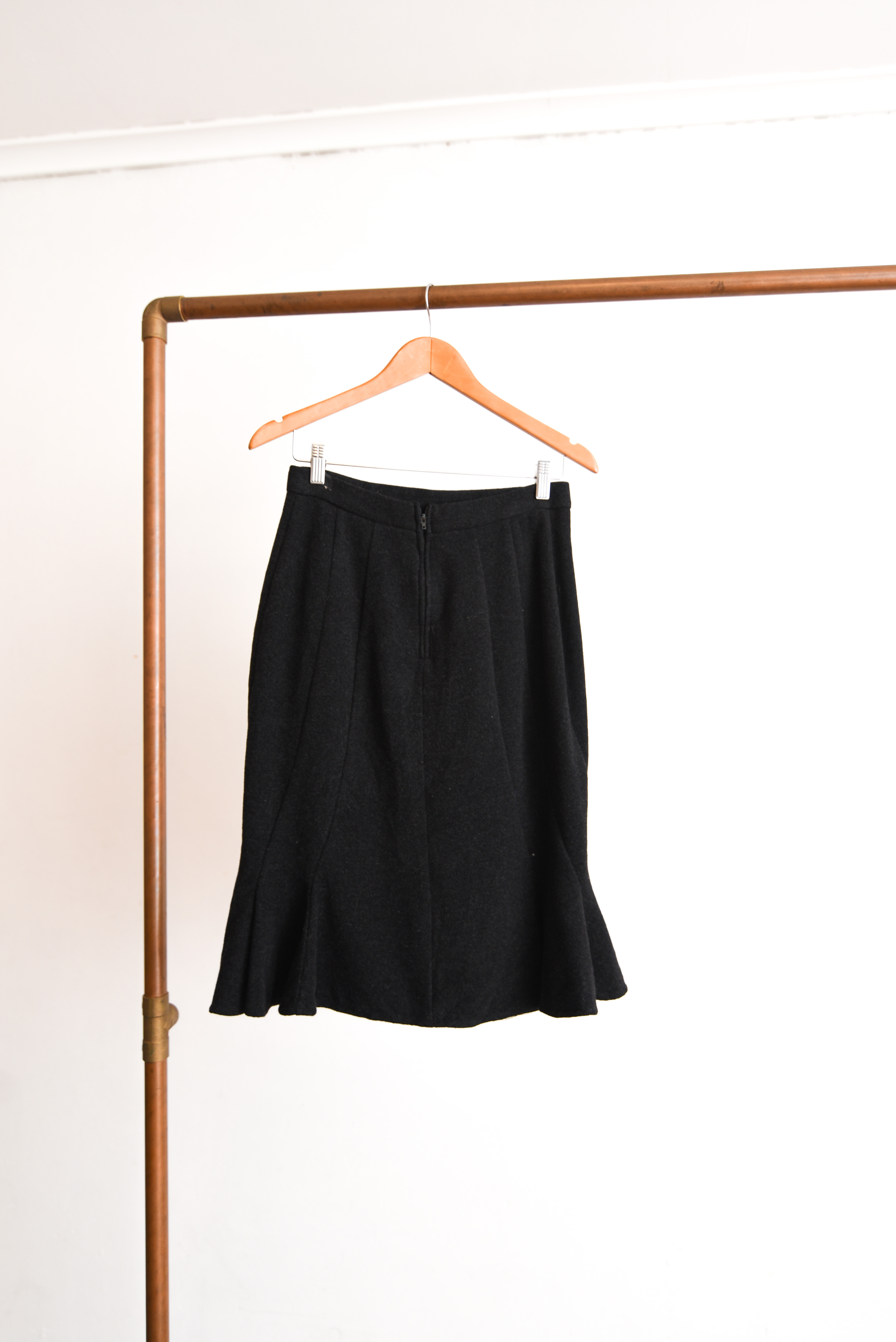 Falda midi negro lana cachemira