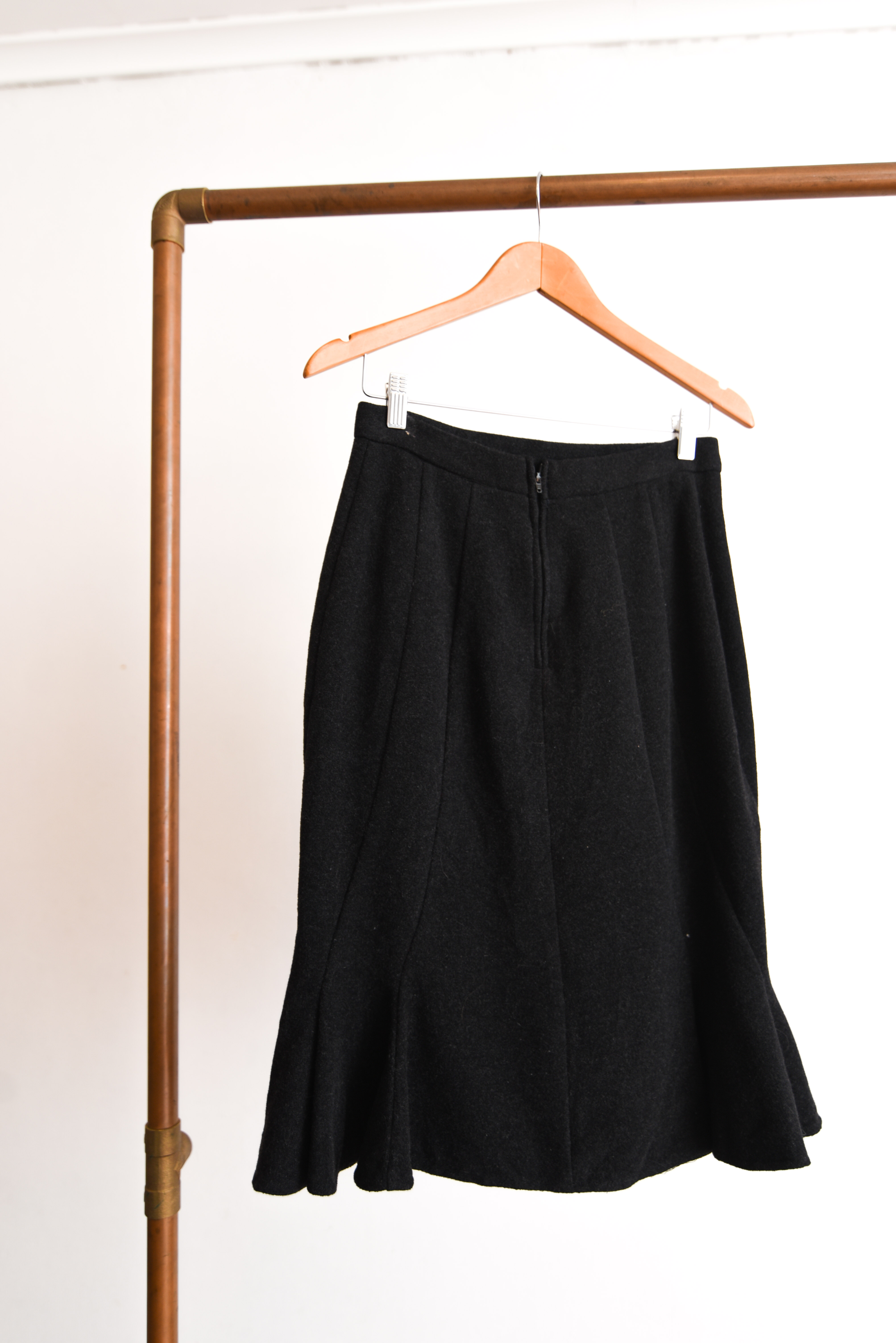 Falda midi negro lana cachemira