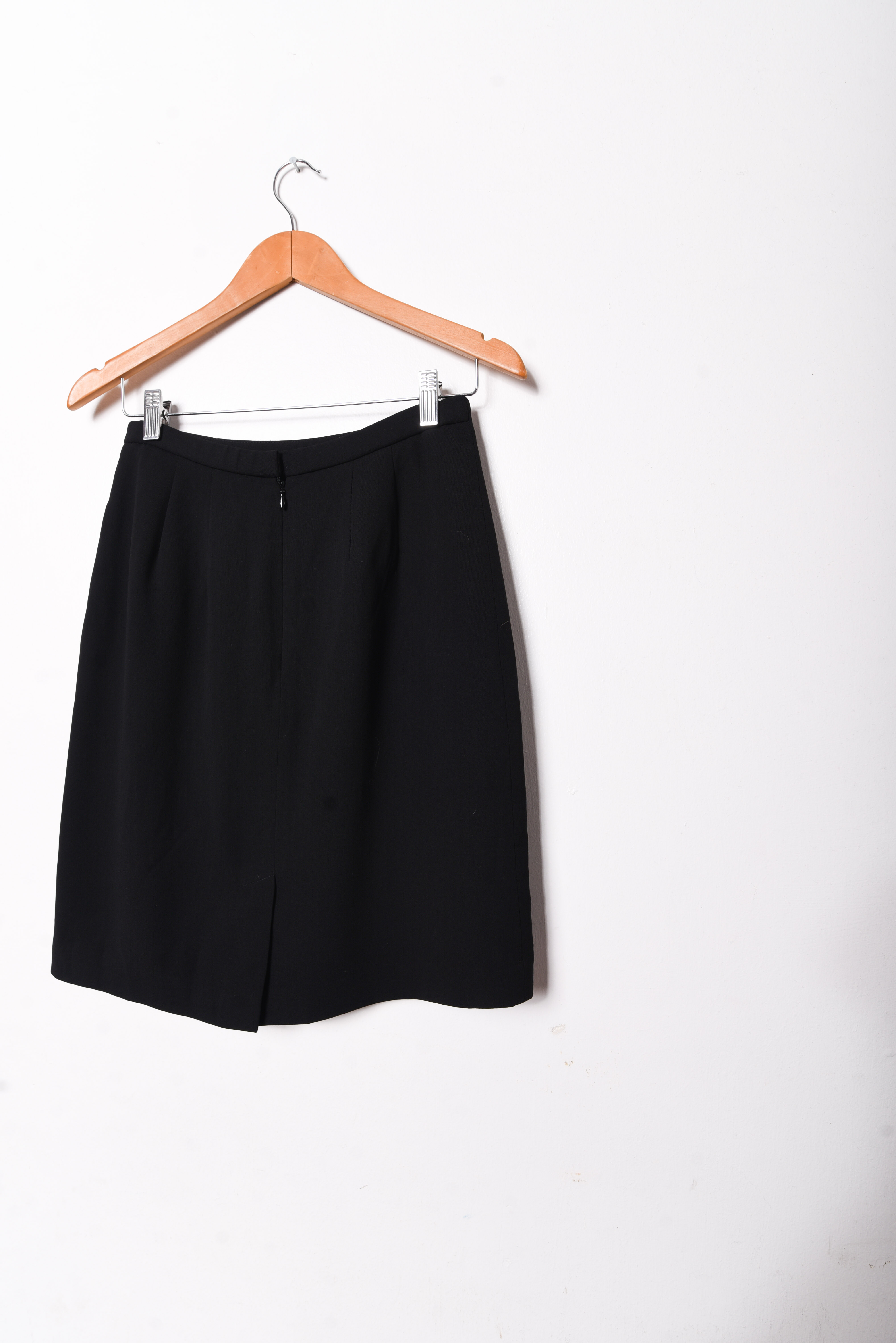 Falda negra formal 90s