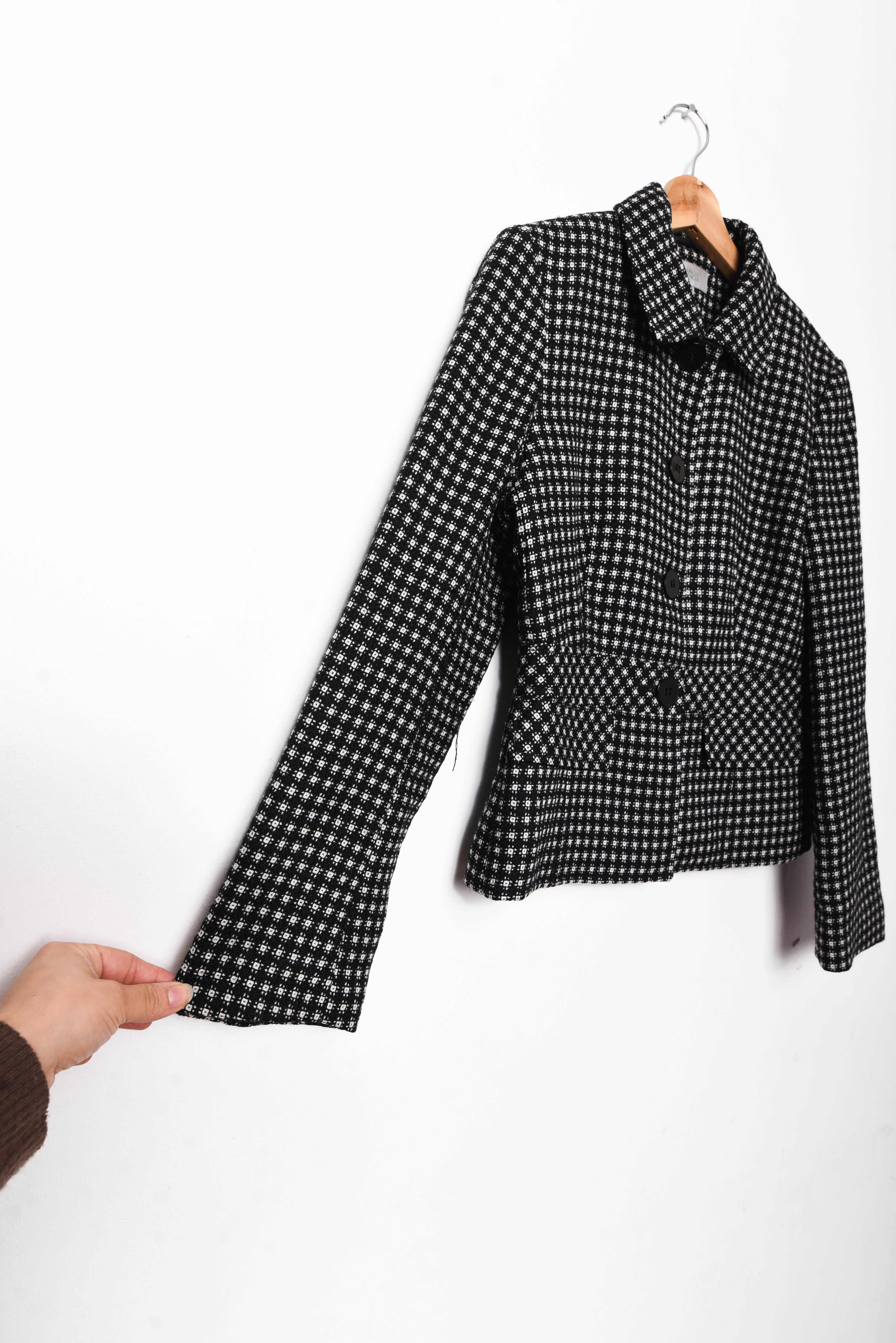Chaqueta b&w botones lana