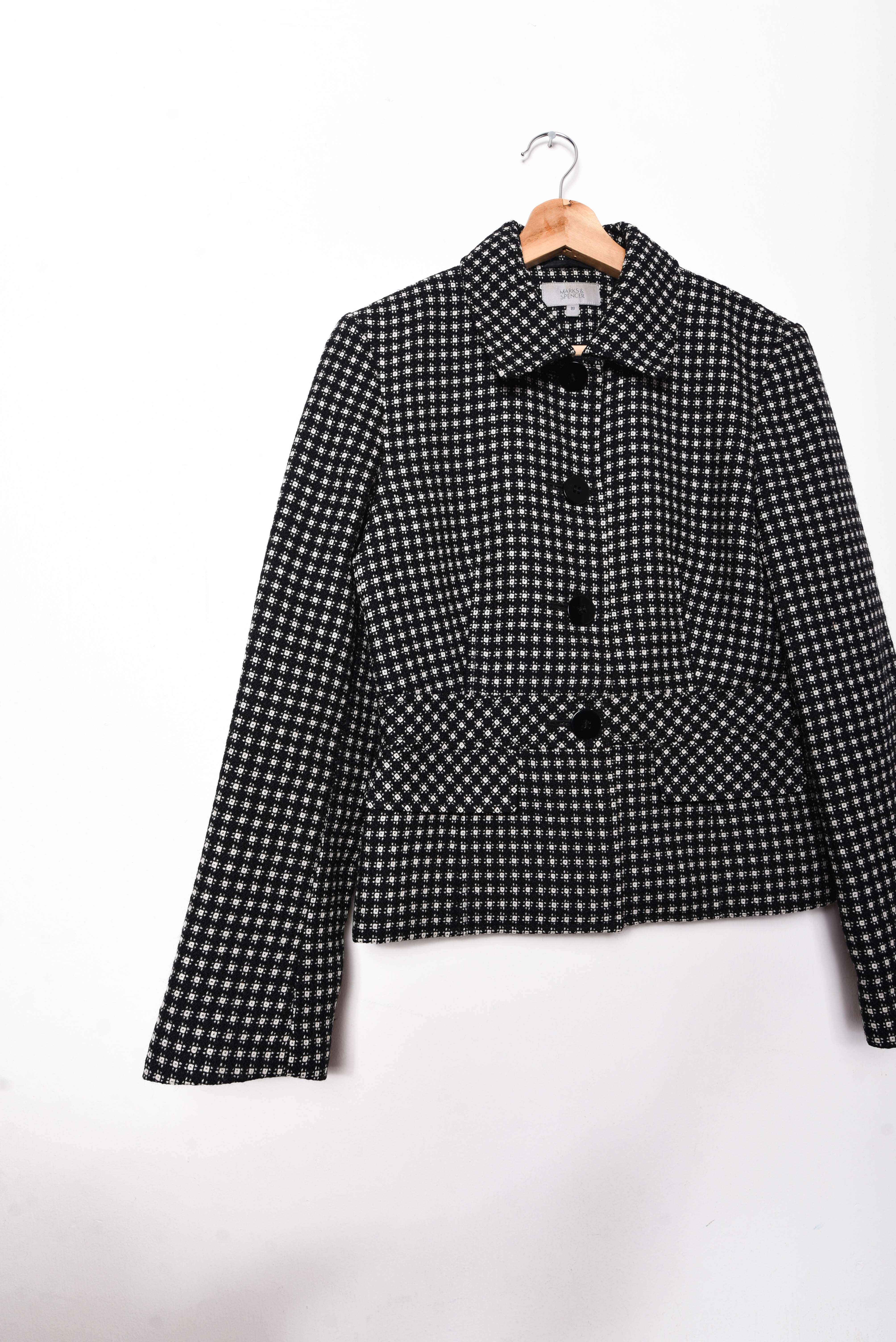 Chaqueta b&w botones lana