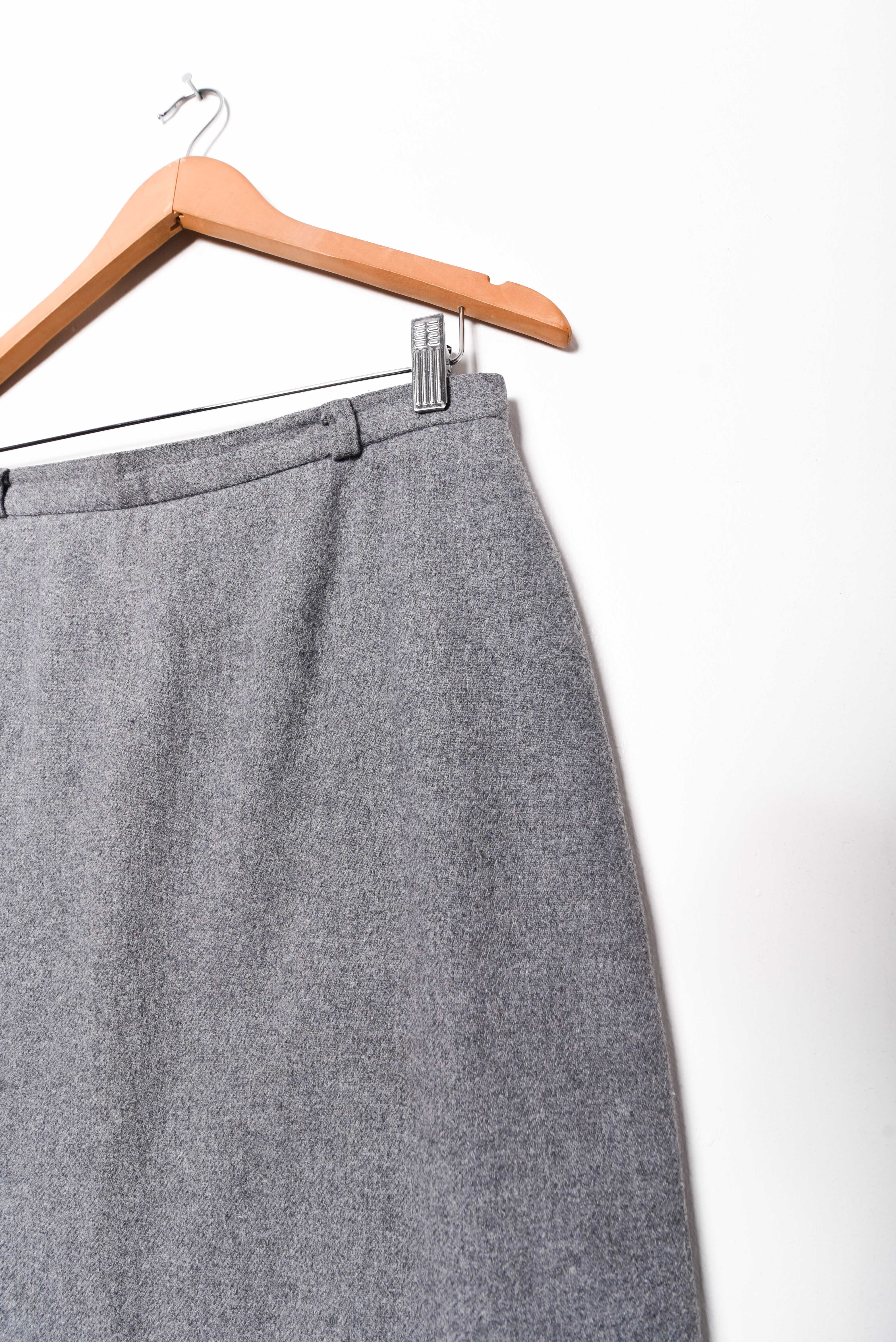 Falda gris midi lana