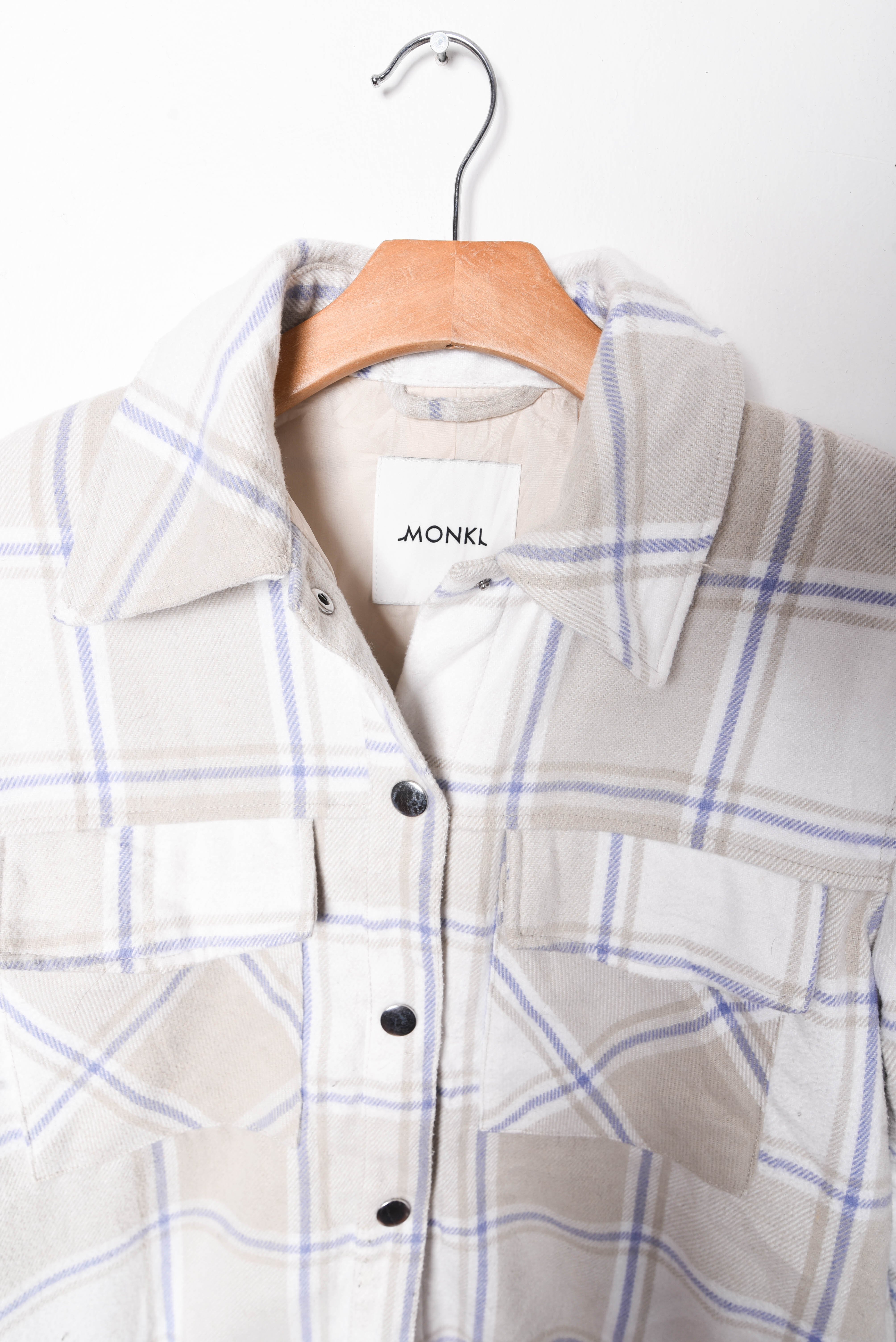 Chaqueta marfil tartán Monki