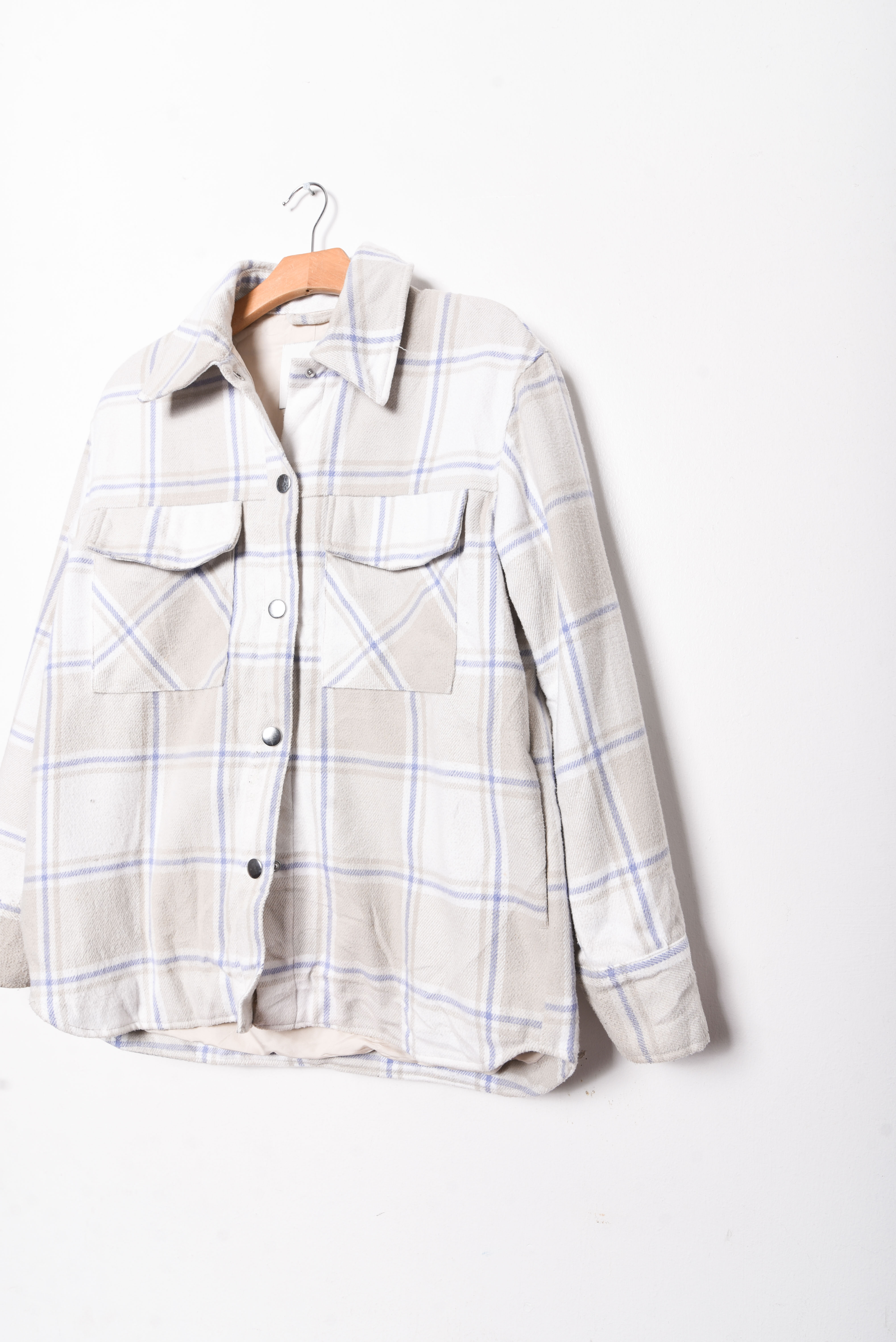 Chaqueta marfil tartán Monki