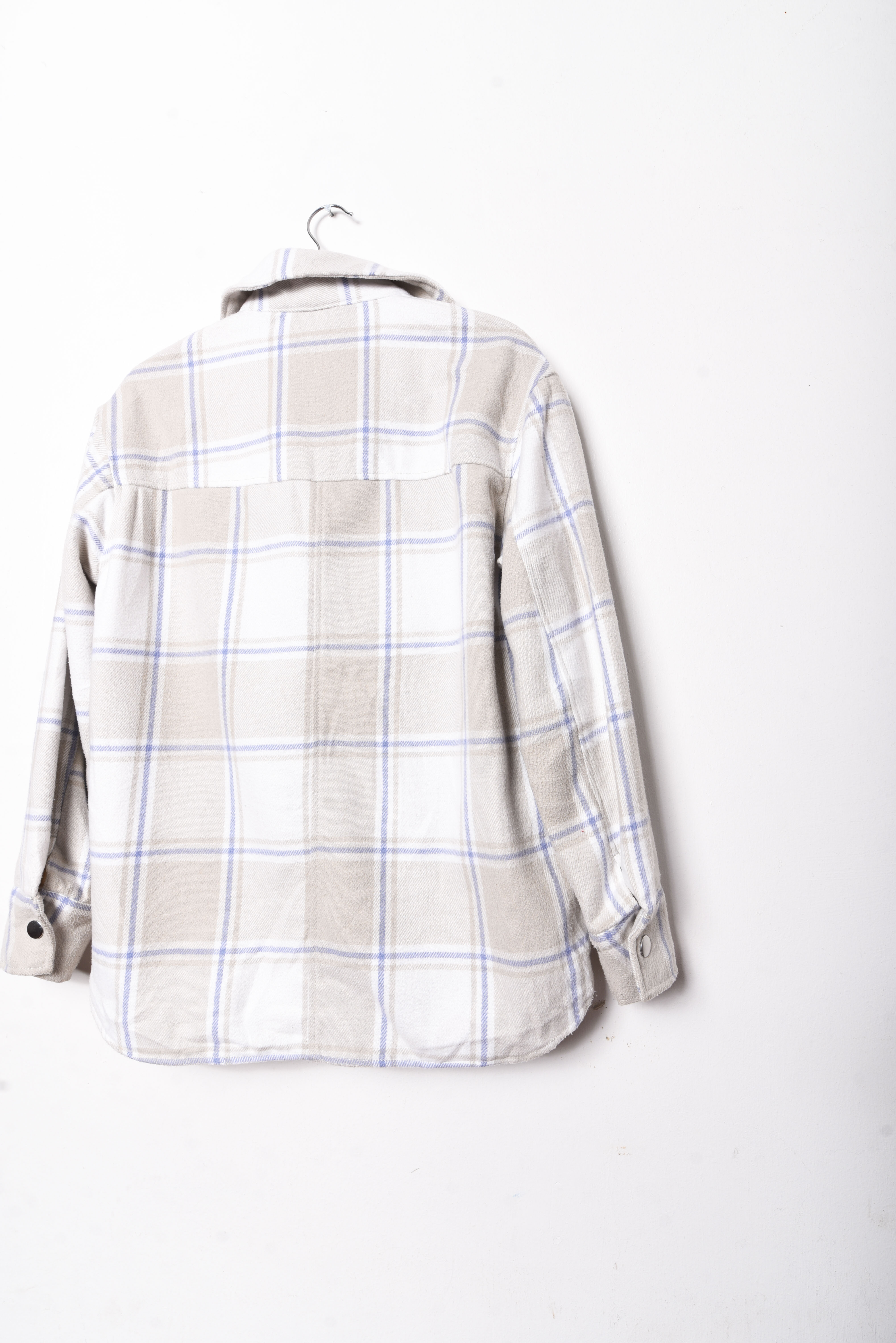 Chaqueta marfil tartán Monki