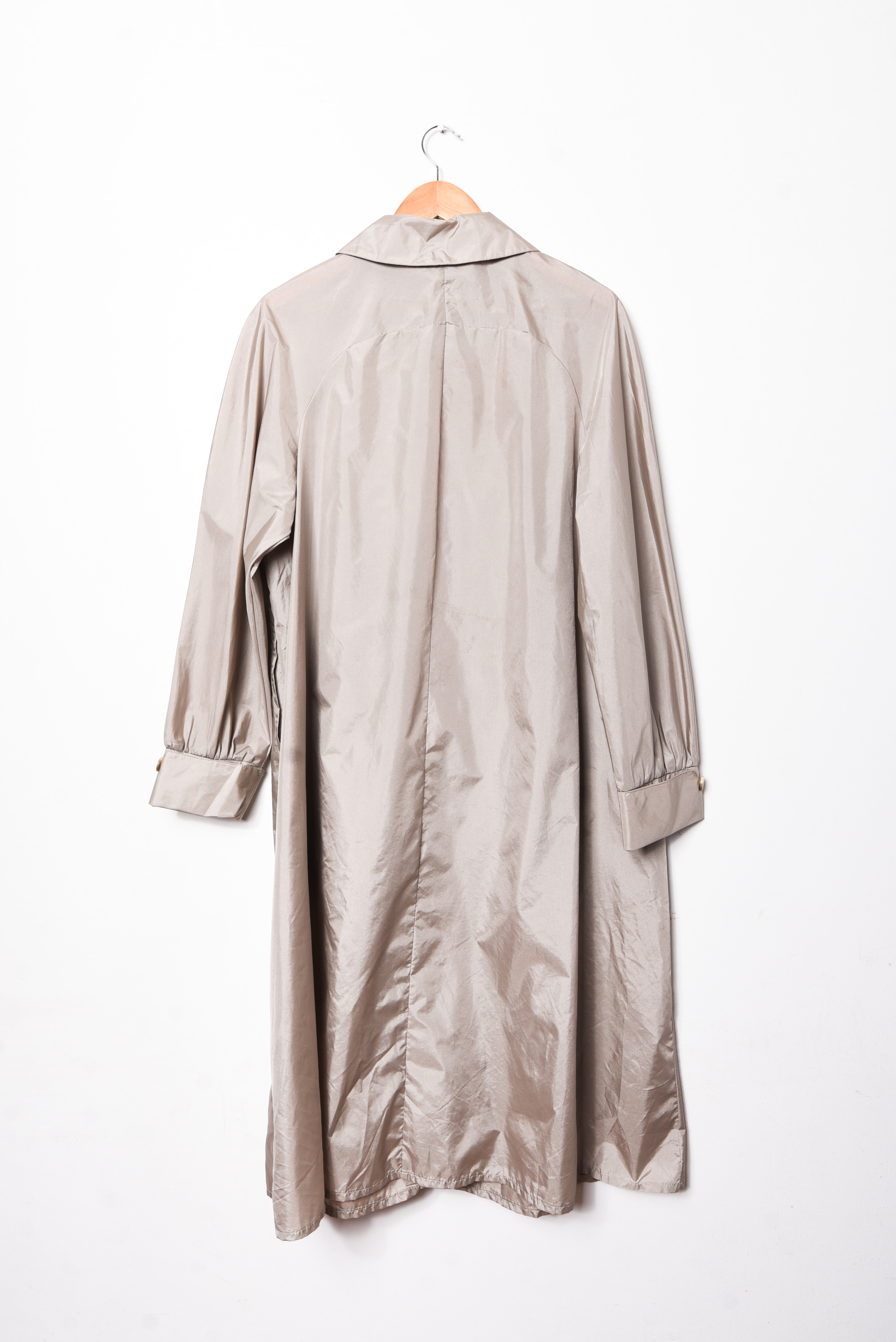 Trench nude 80s