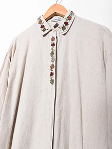 Camisa beige otoño bordado vintage