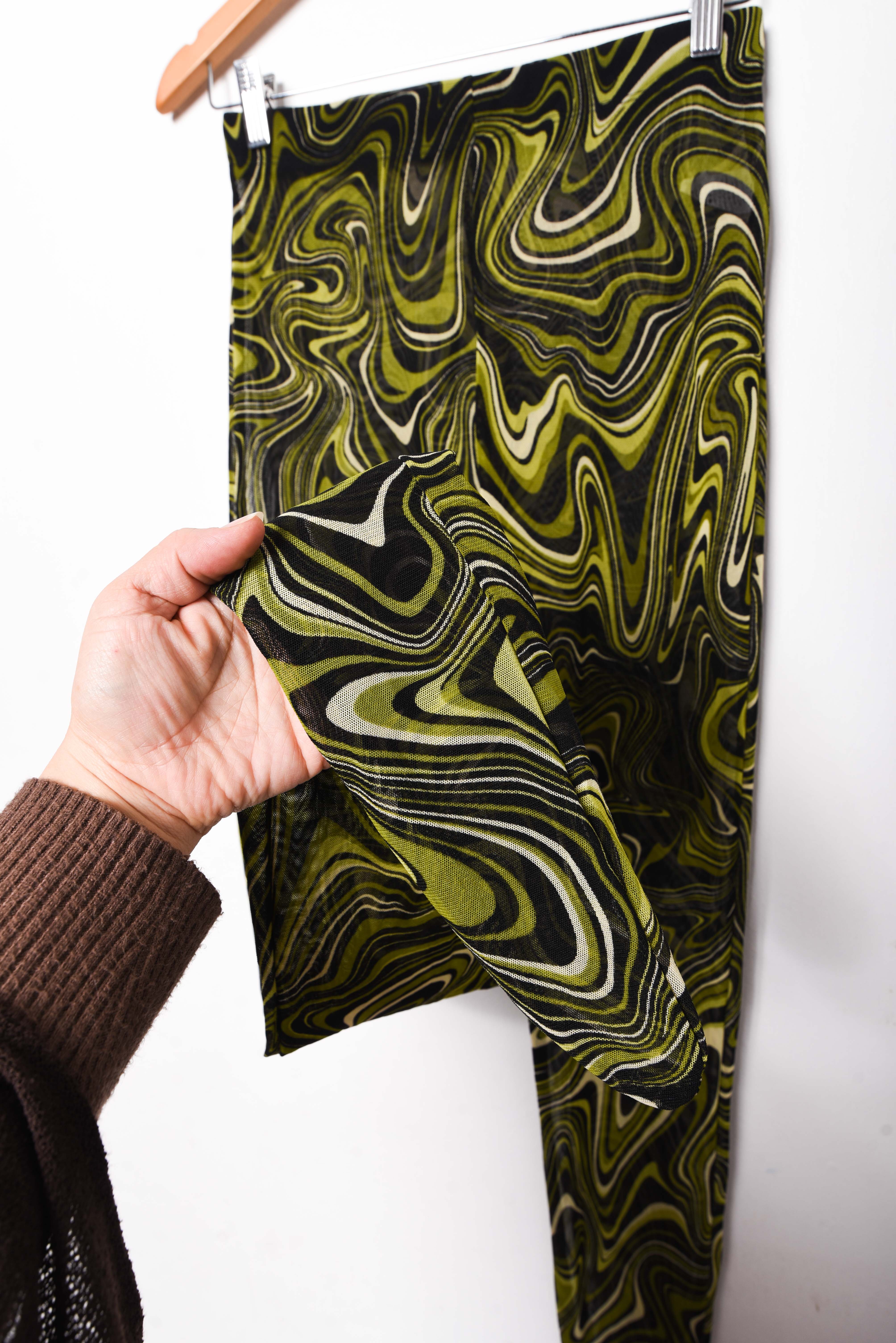 Calza pantalón verde wavy mesh