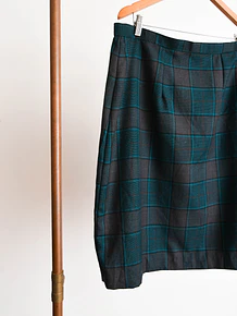 Falda verde oscuro tartán