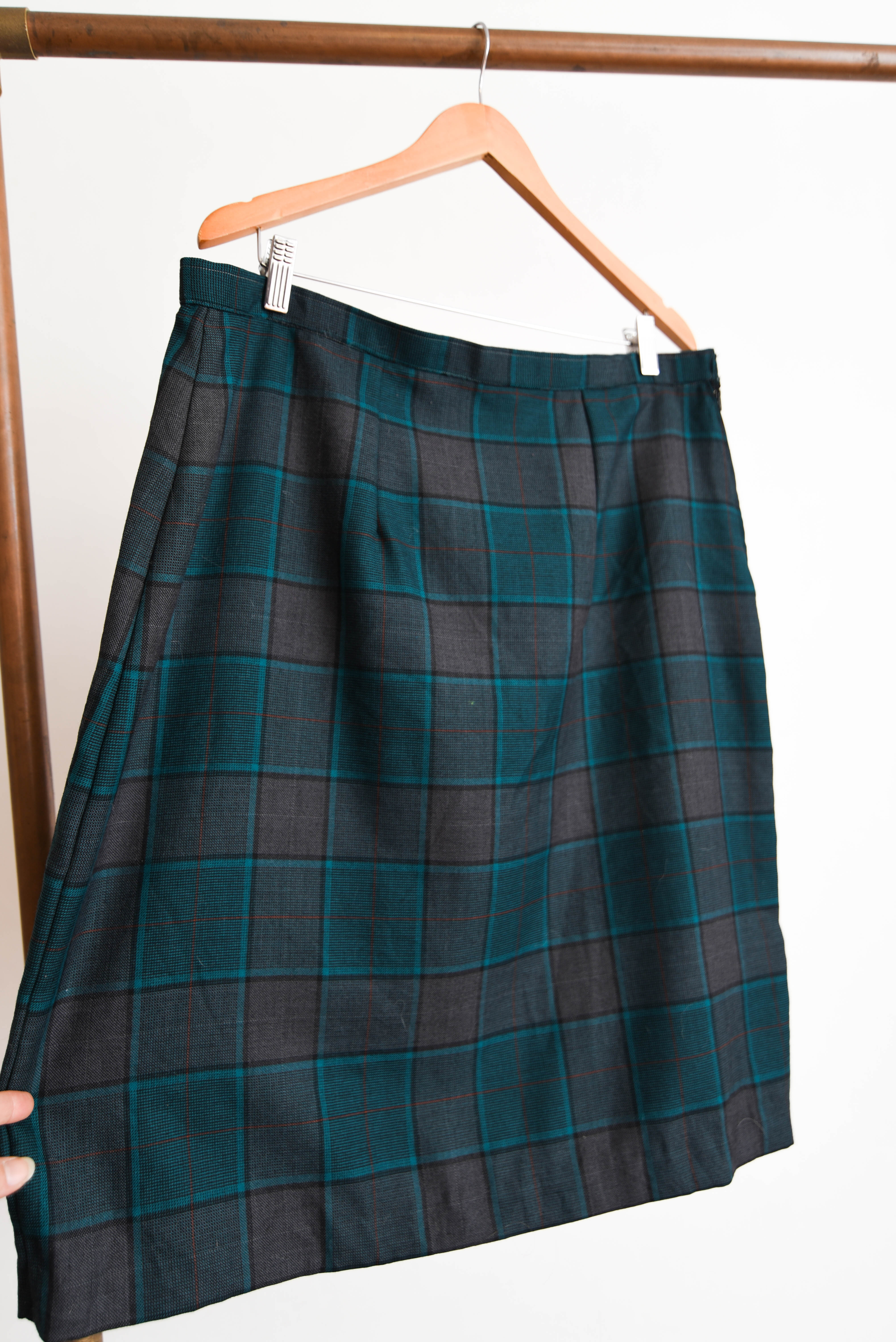 Falda verde oscuro tartán
