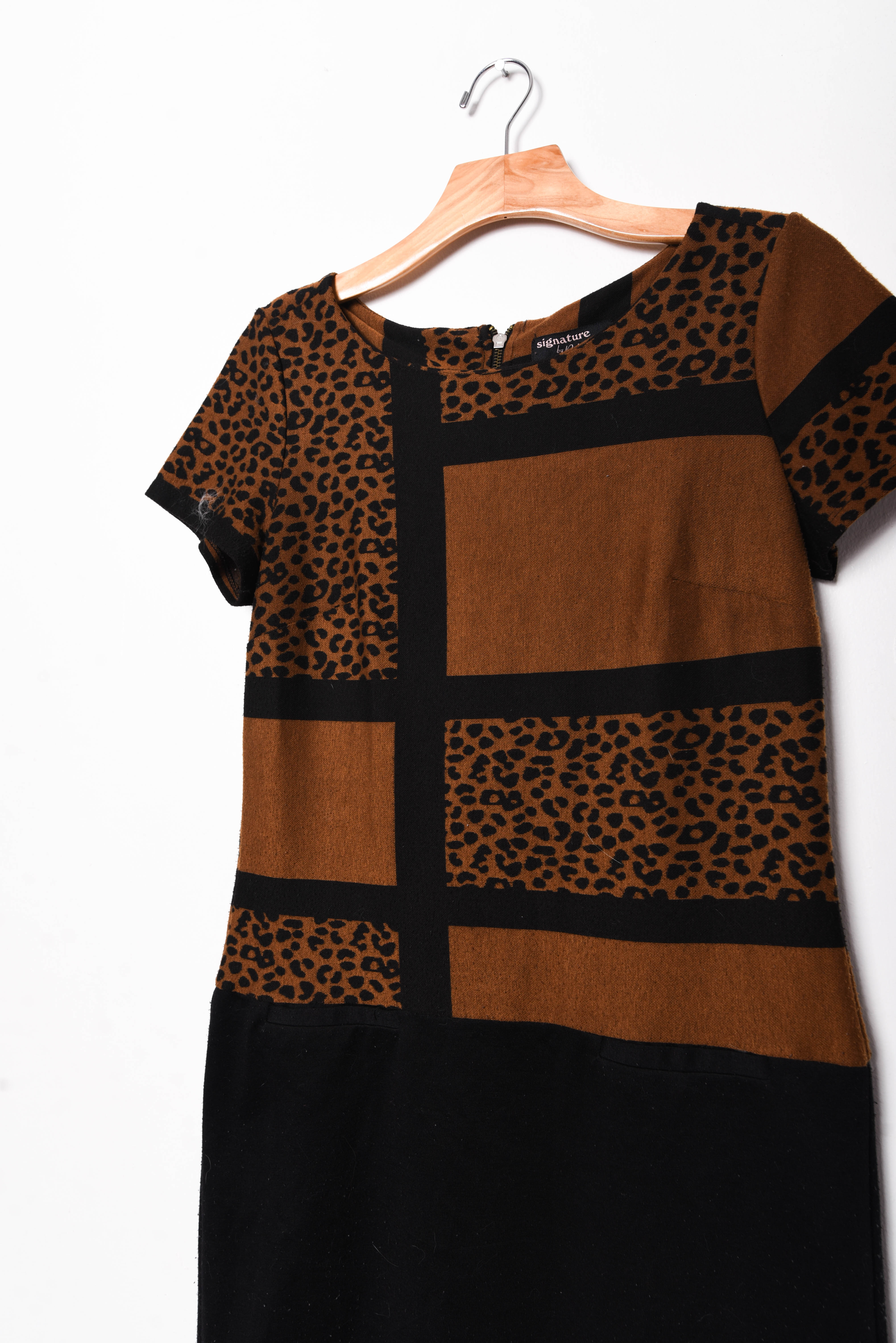 Vestido café animal print 90s