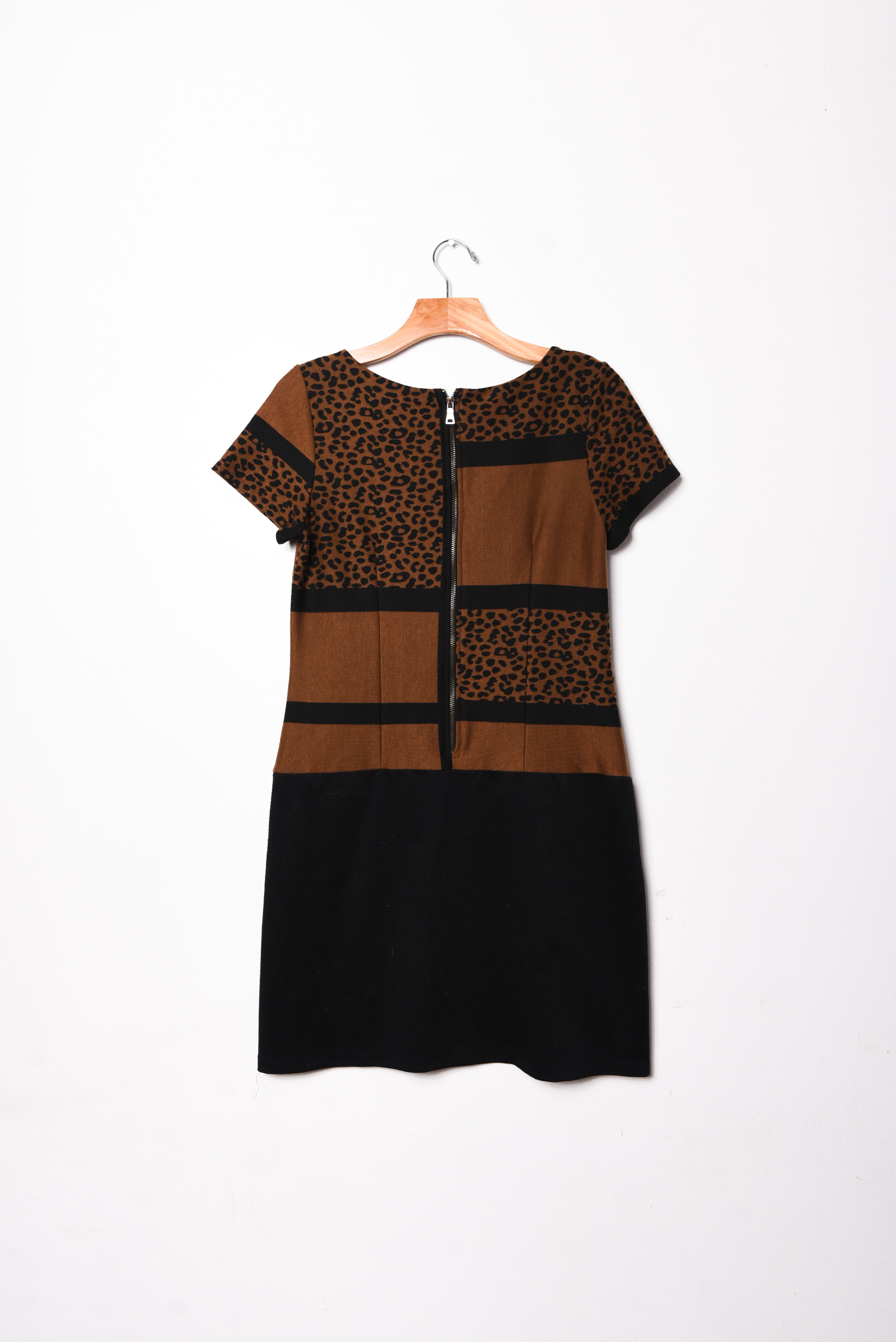 Vestido café animal print 90s