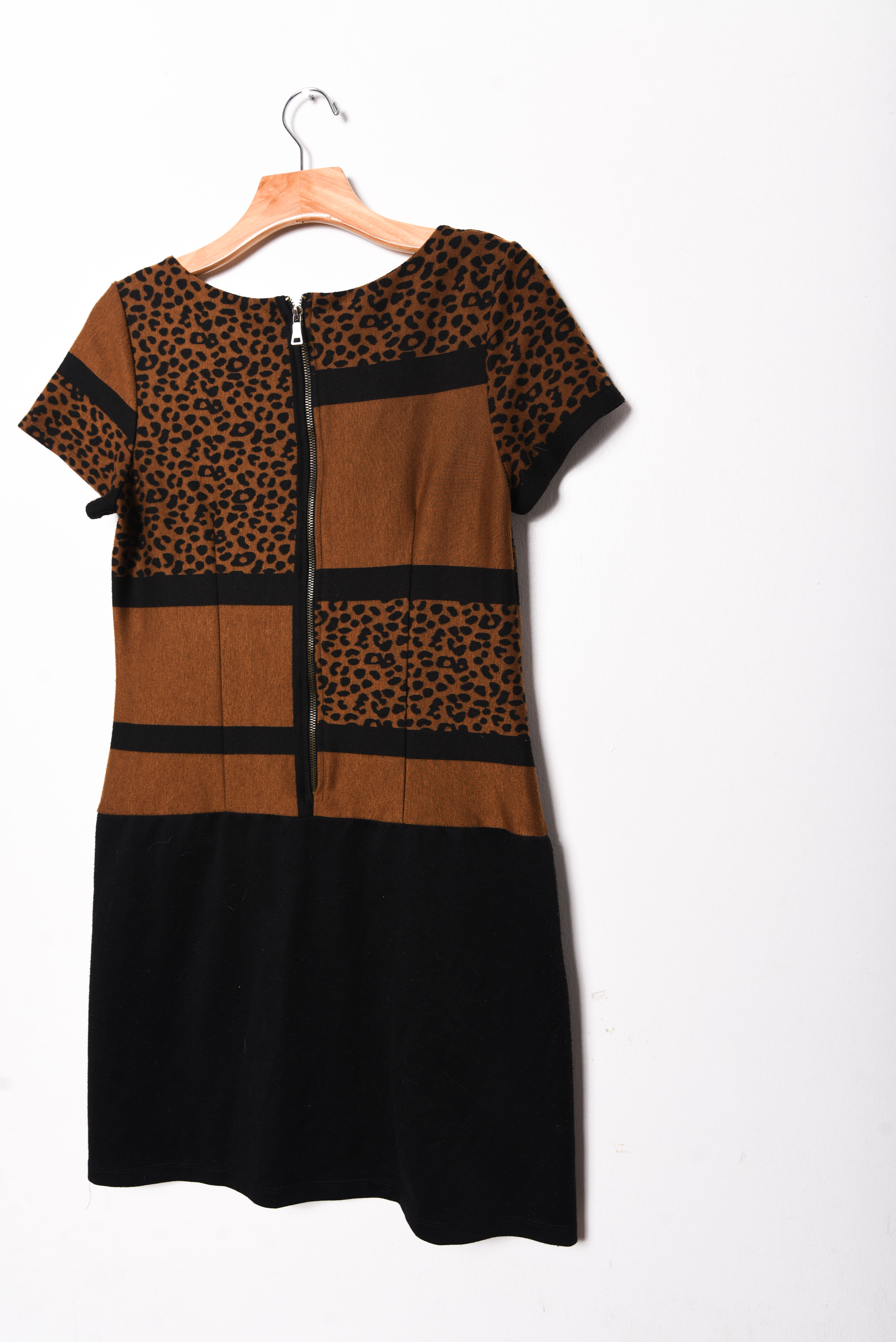Vestido café animal print 90s