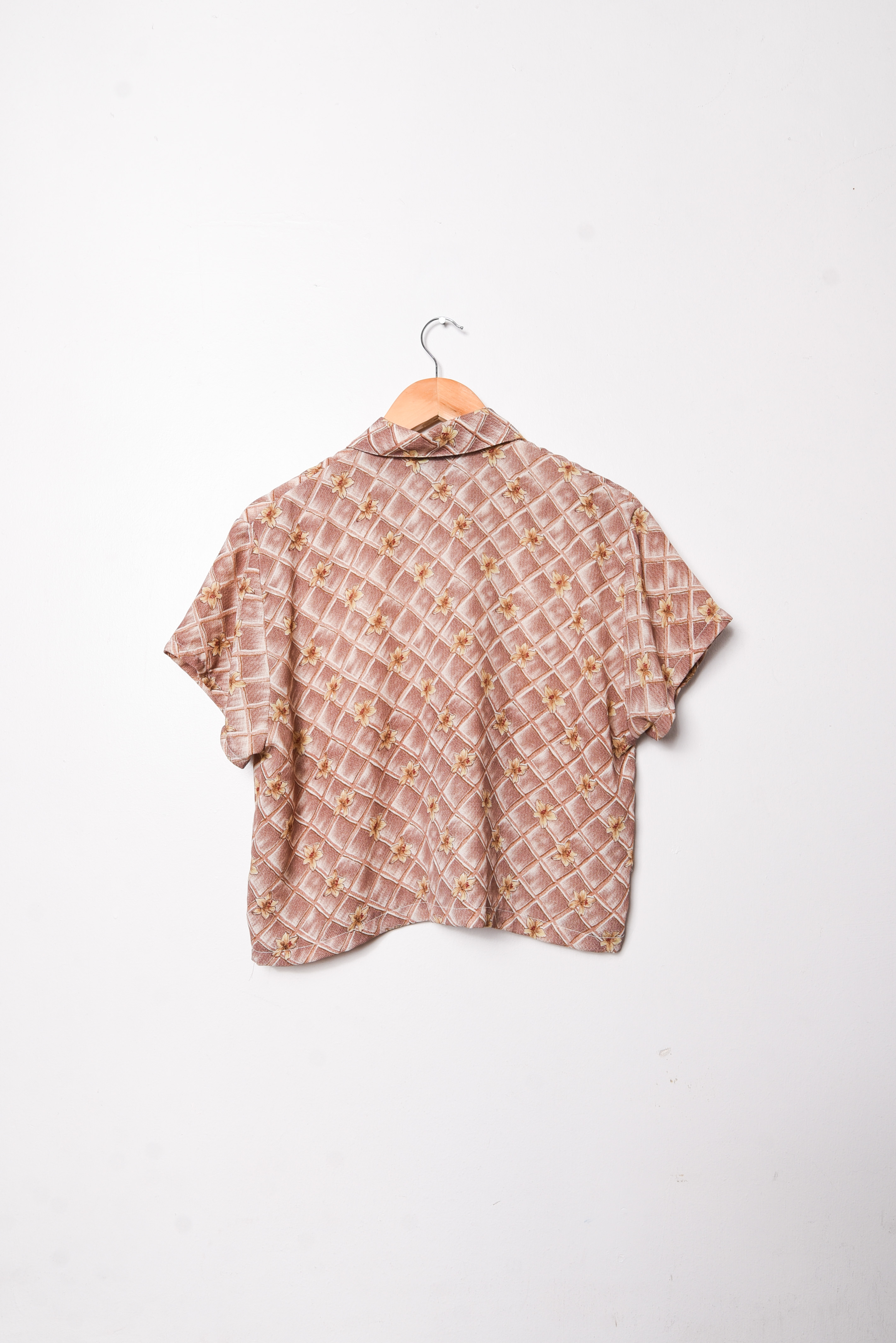 Blusa café vintage crop floral