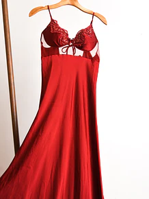 Slipdress rojo satín y encaje