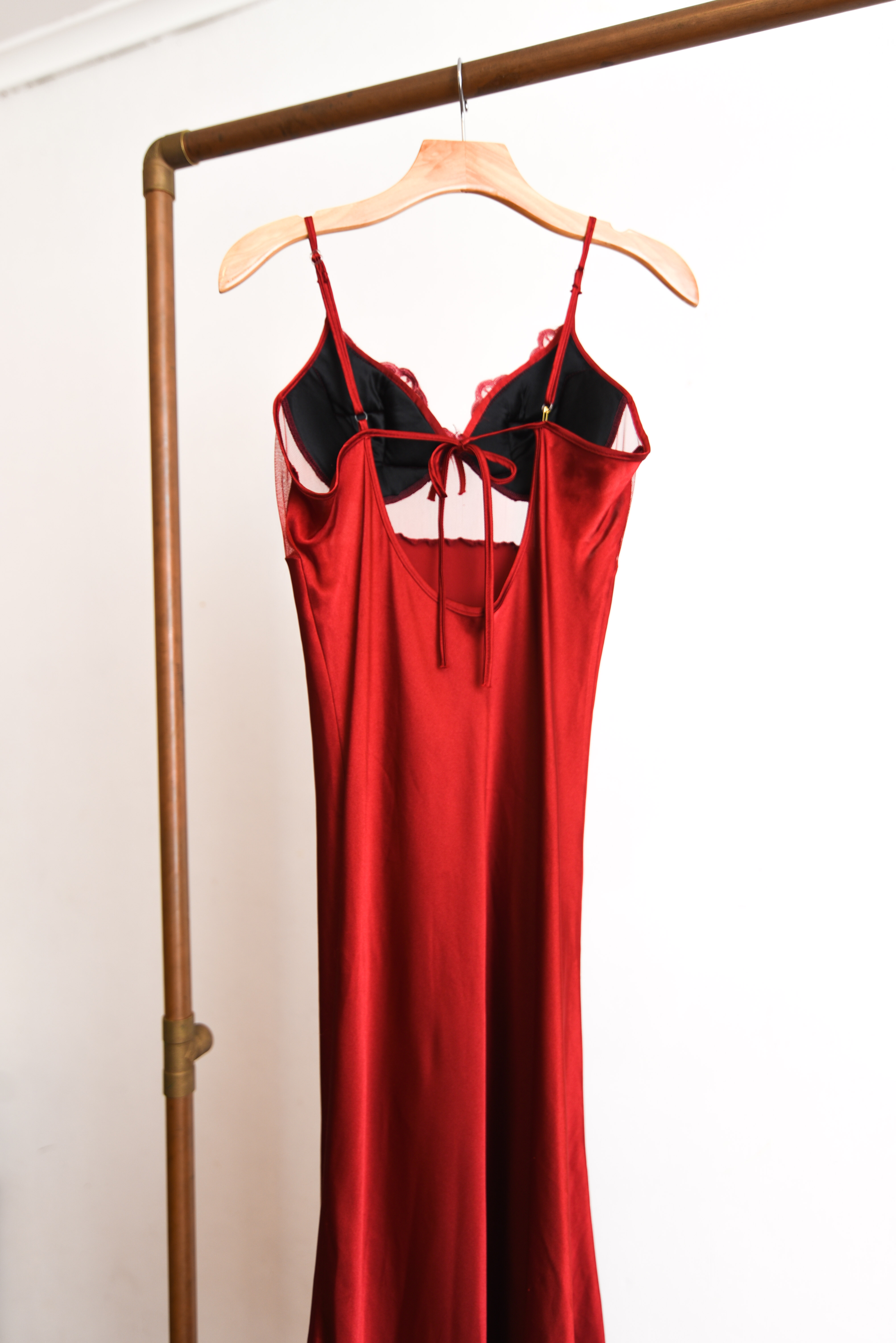 Slipdress rojo satín y encaje