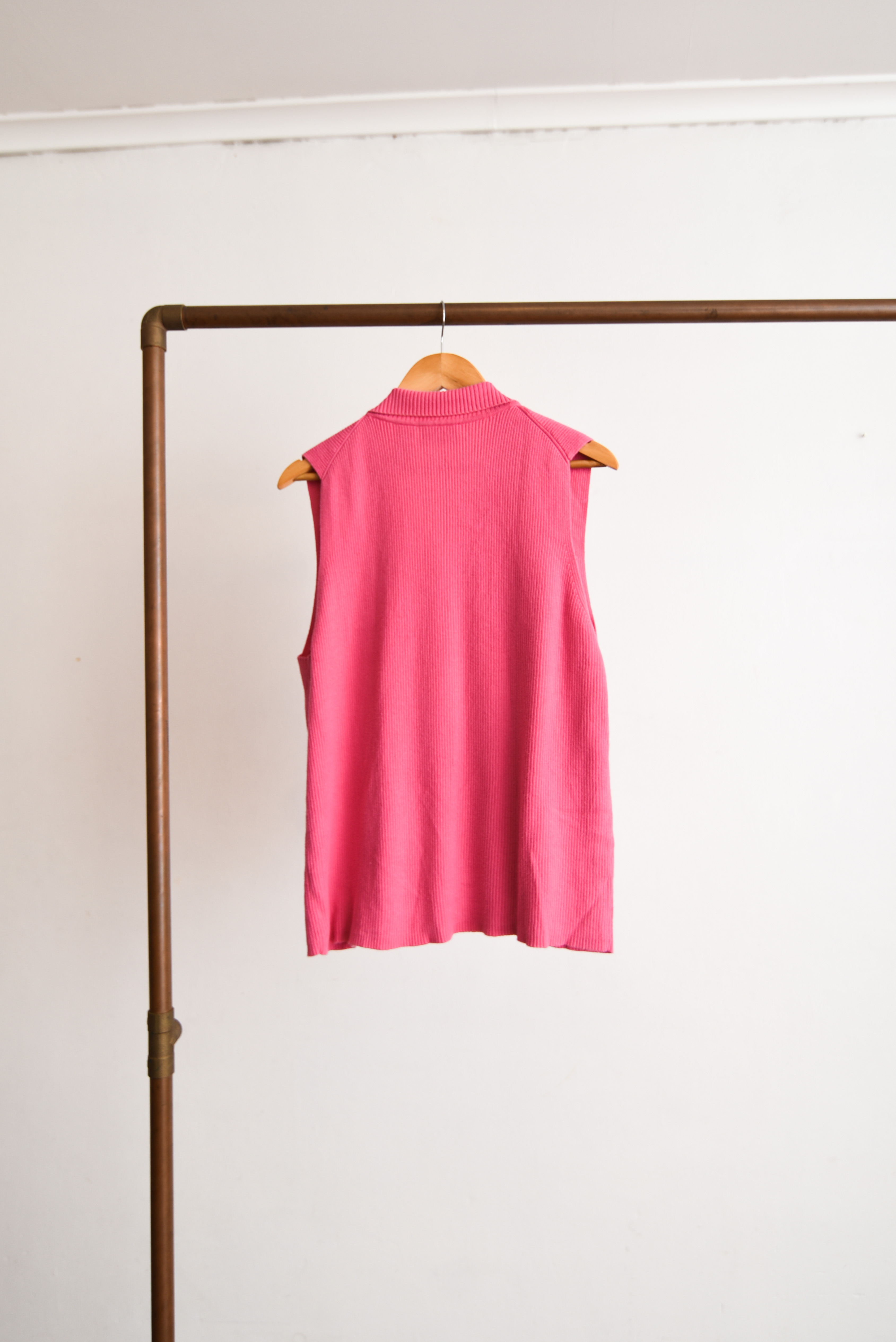Top tejido rosa chicle cuellito