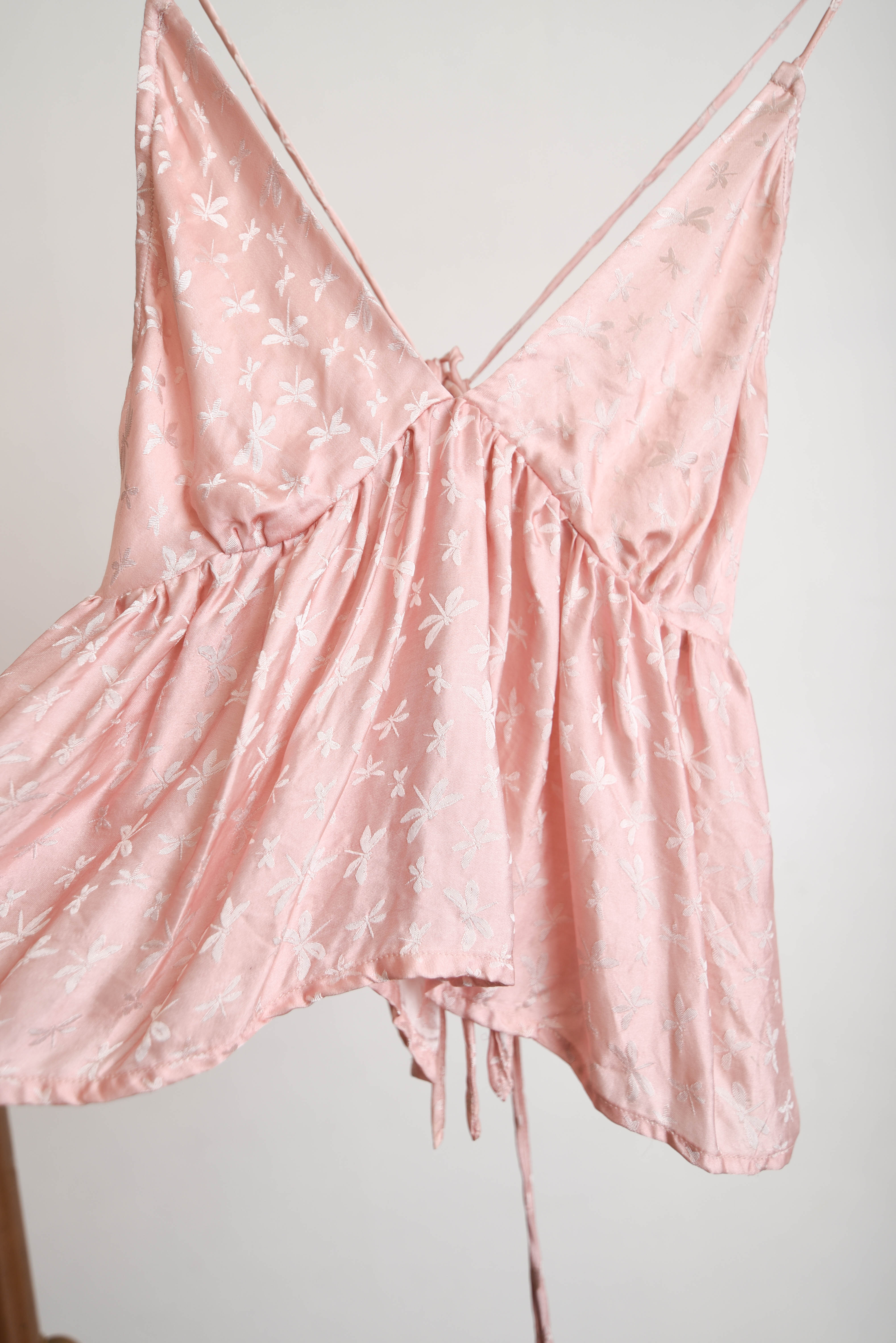 Top brocato silk libelulas