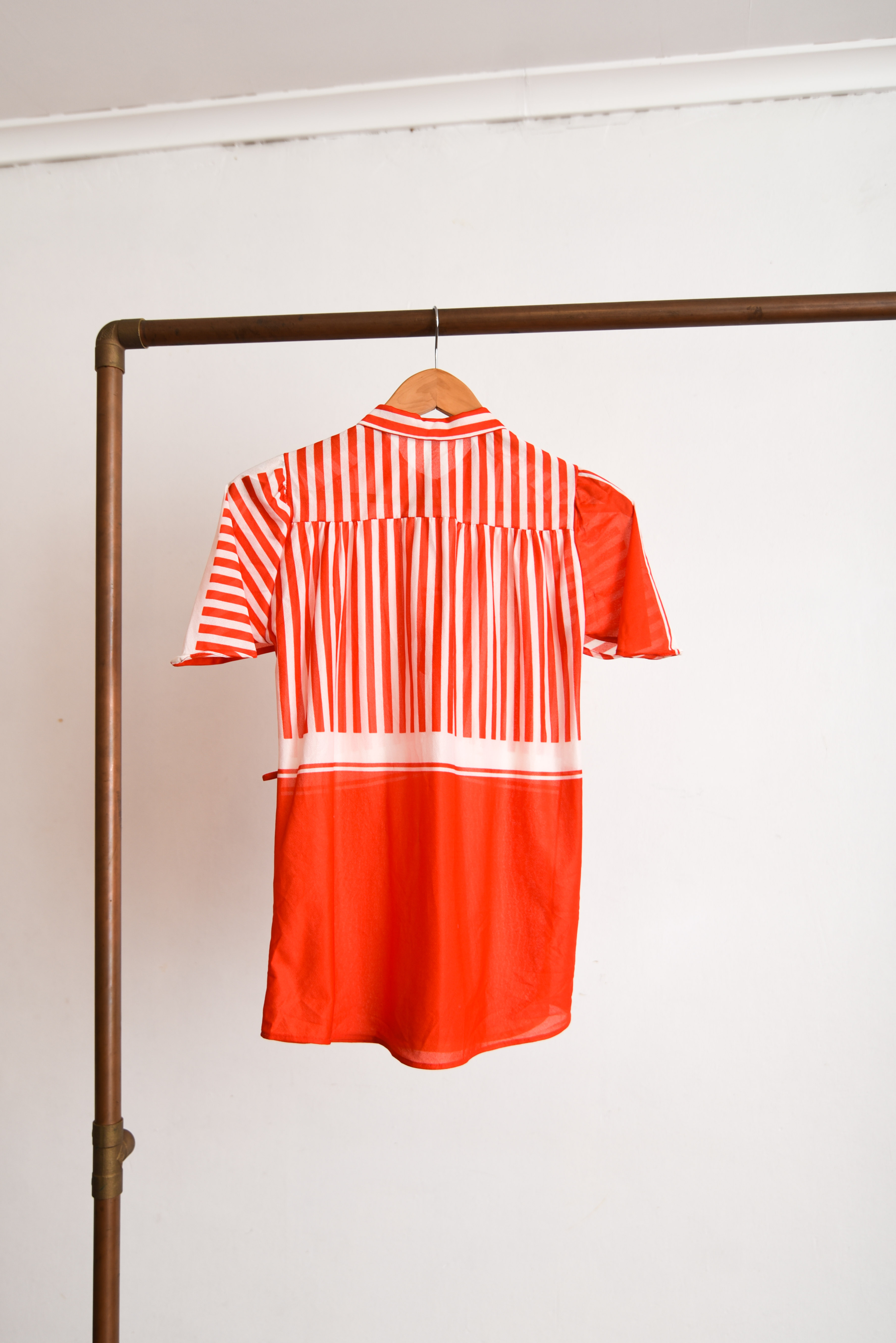 Blusa roja rayada 60s